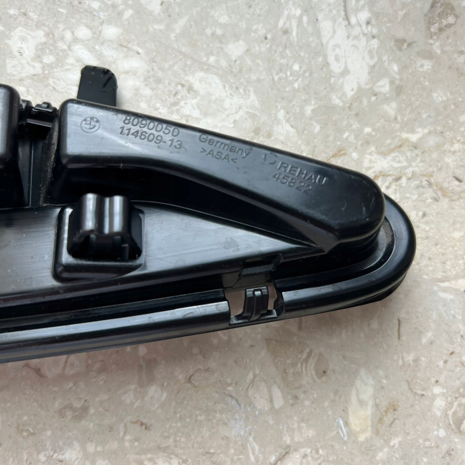 BMW Z4 G29 m-packet holder ODBLASK right rear part 8090050