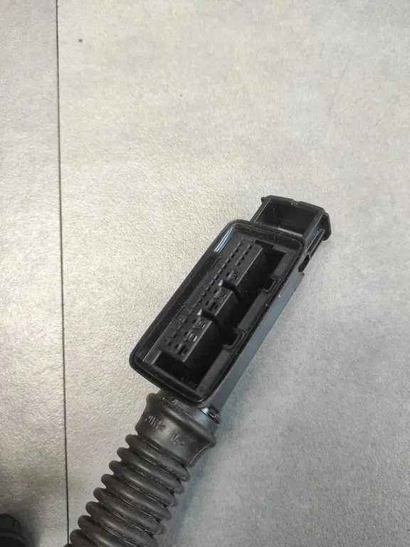 Audi A5 8T bundle door left rear part 8T8971687AA
