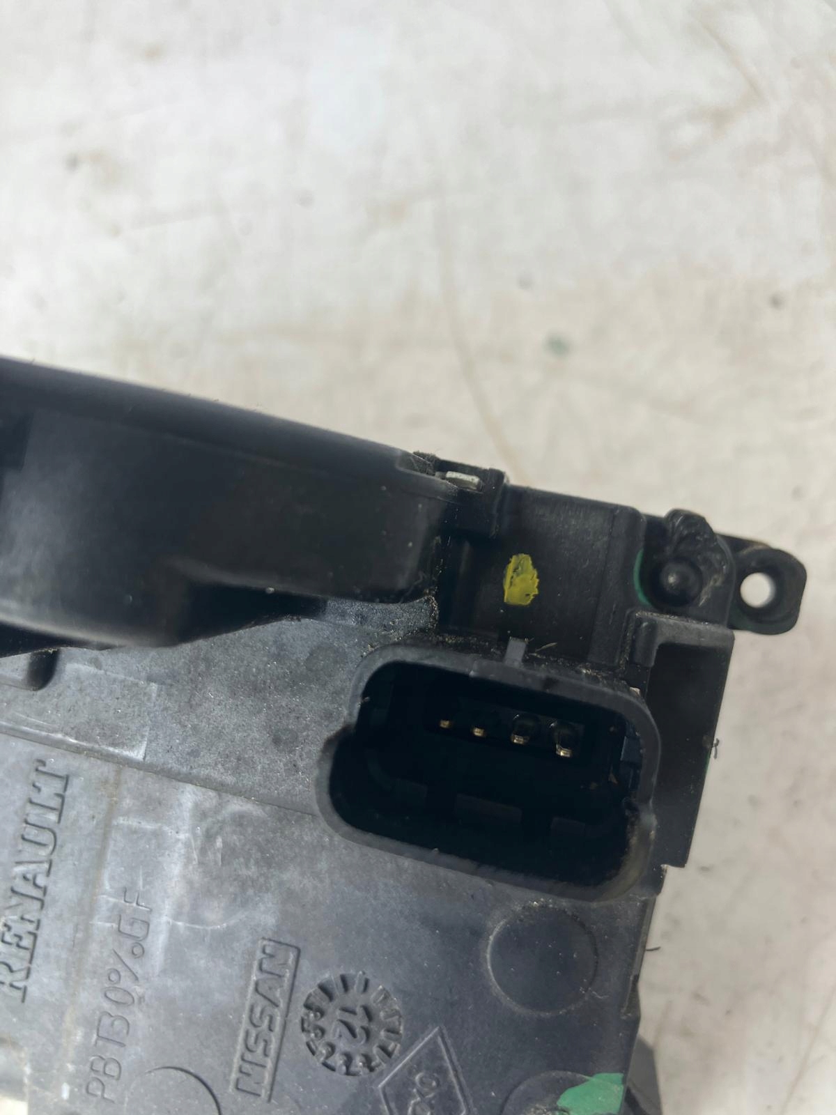 lock door right front SCENIC III EUROPA 805020006R