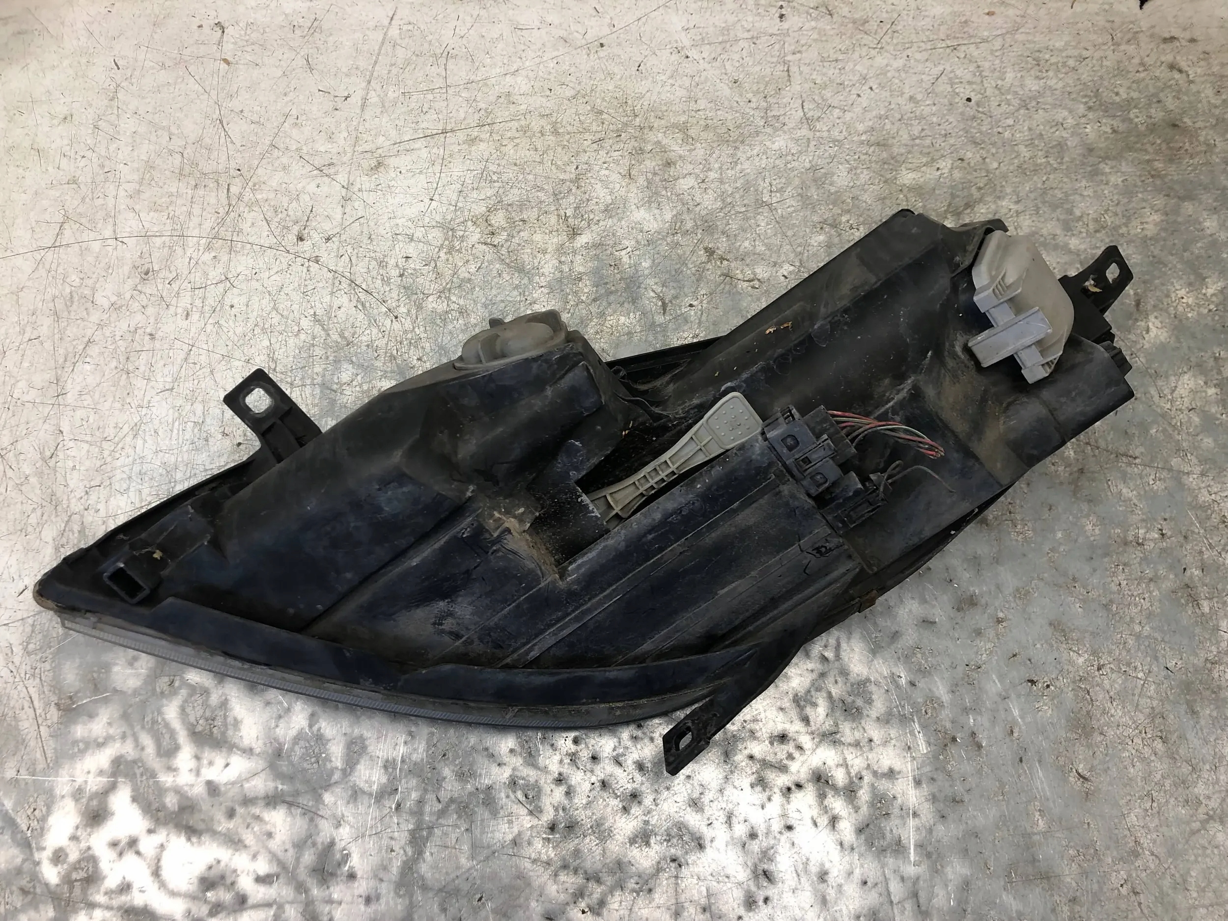 light right front MITSUBISHI COLT VI CABRIO MR957354