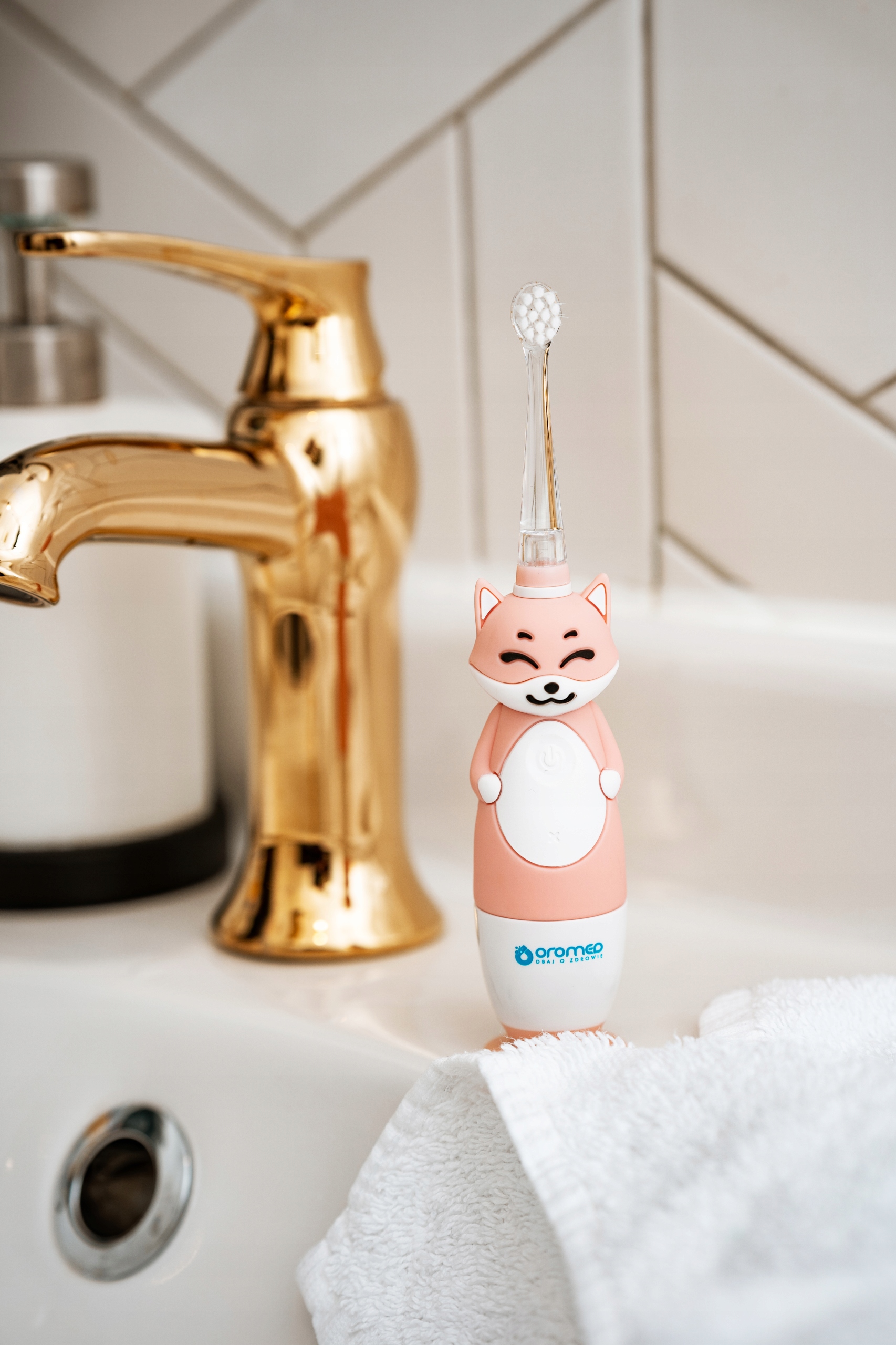 SZCZOTECZKA BABY SONICZNA DLA DZIECI ELEKTRYCZNA DO ZĘBÓW 0-3 LAT+KOŃCÓWKI Waga produktu z opakowaniem jednostkowym 0.1 kg