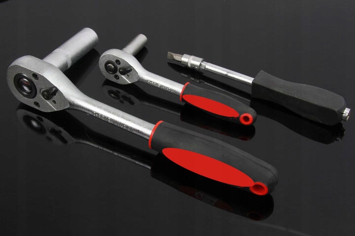 ZESTAW KLUCZY NASADOWYCH KLUCZE NASADOWE 108 EL. ZESTAW WALIZKA DO AUTA Marka Best Tools