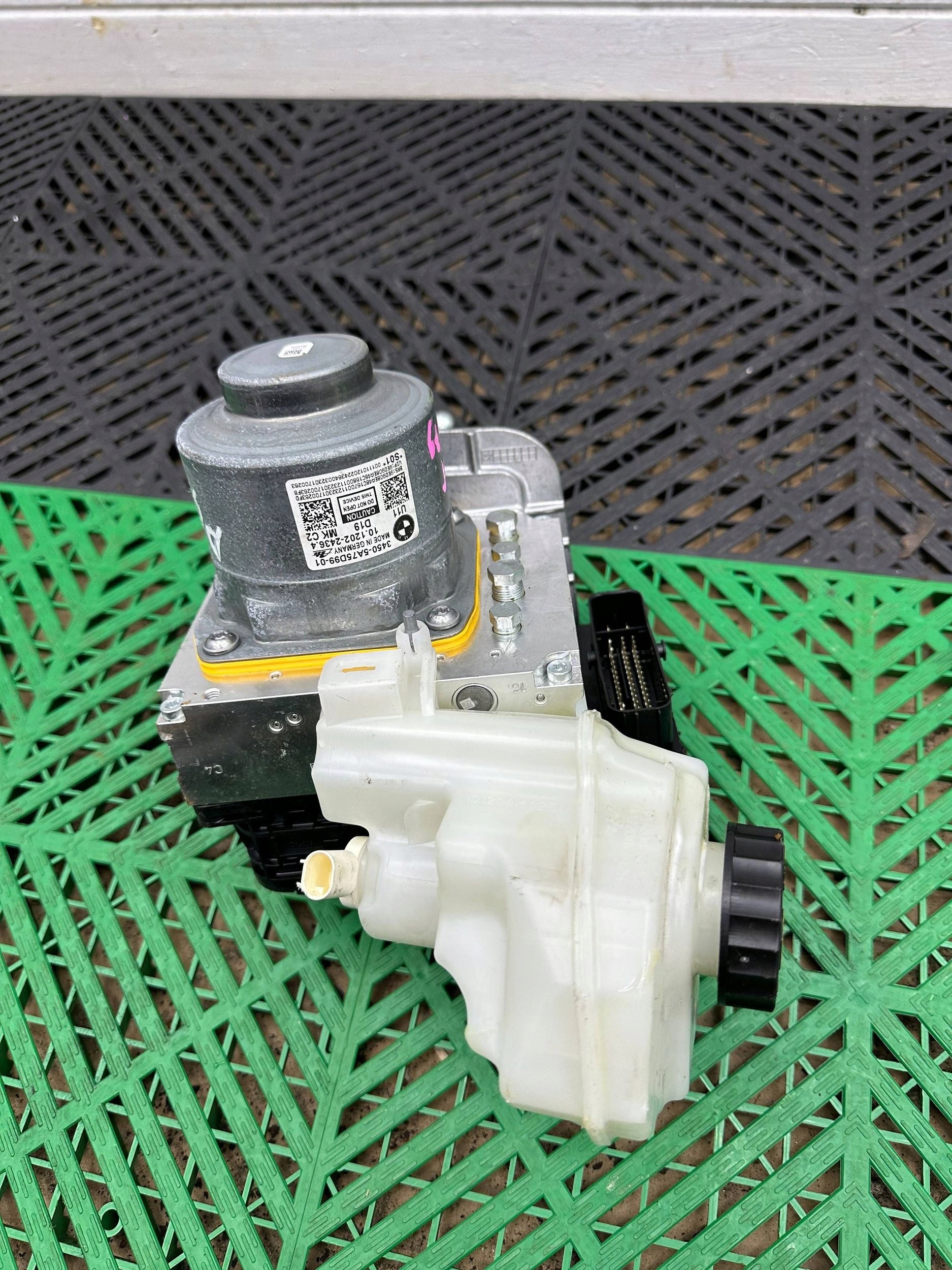 pump ABS BMW X1 U11 5A75D99