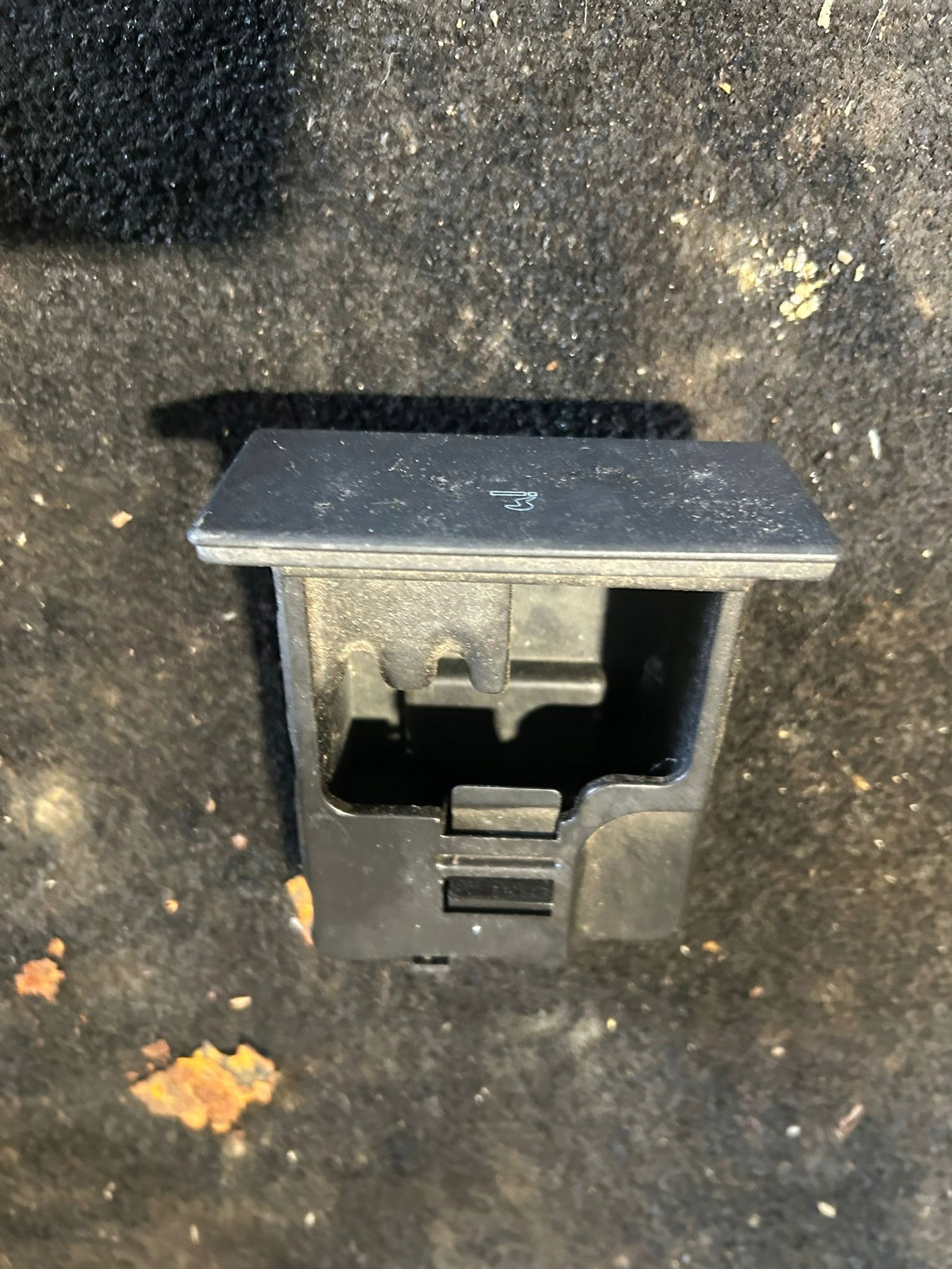 бардачок LAND ROVER Discovery 2 II