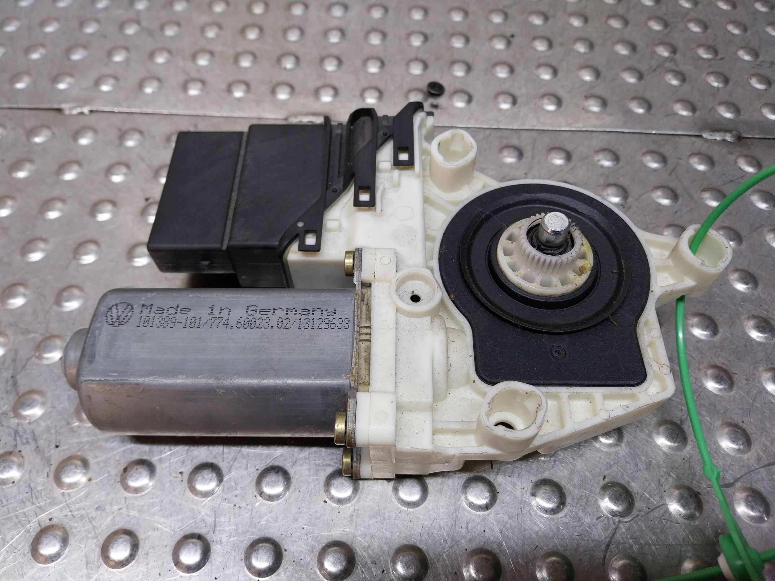 mini motor windows left rear part 1J4959811C VW BORA GOLF IV LEON and TOLEDO II