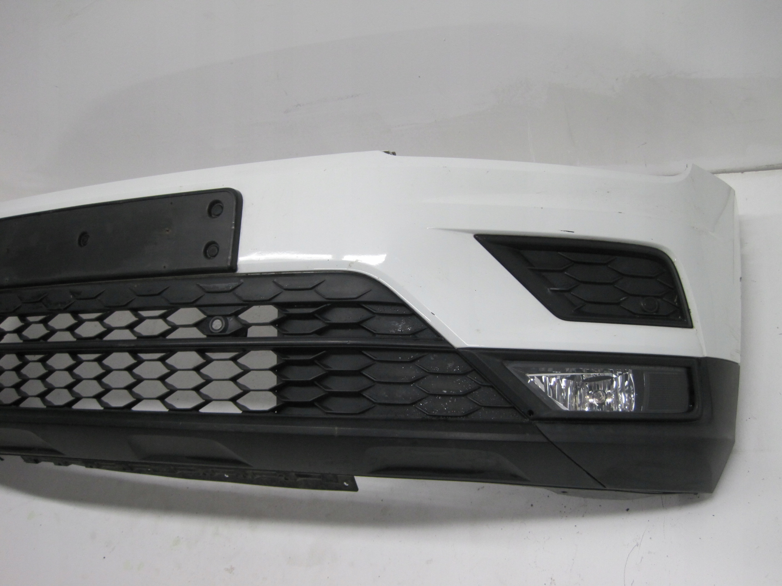 Frontstoßstange VW TIGUAN 5NA 4 PDC 17R vorne