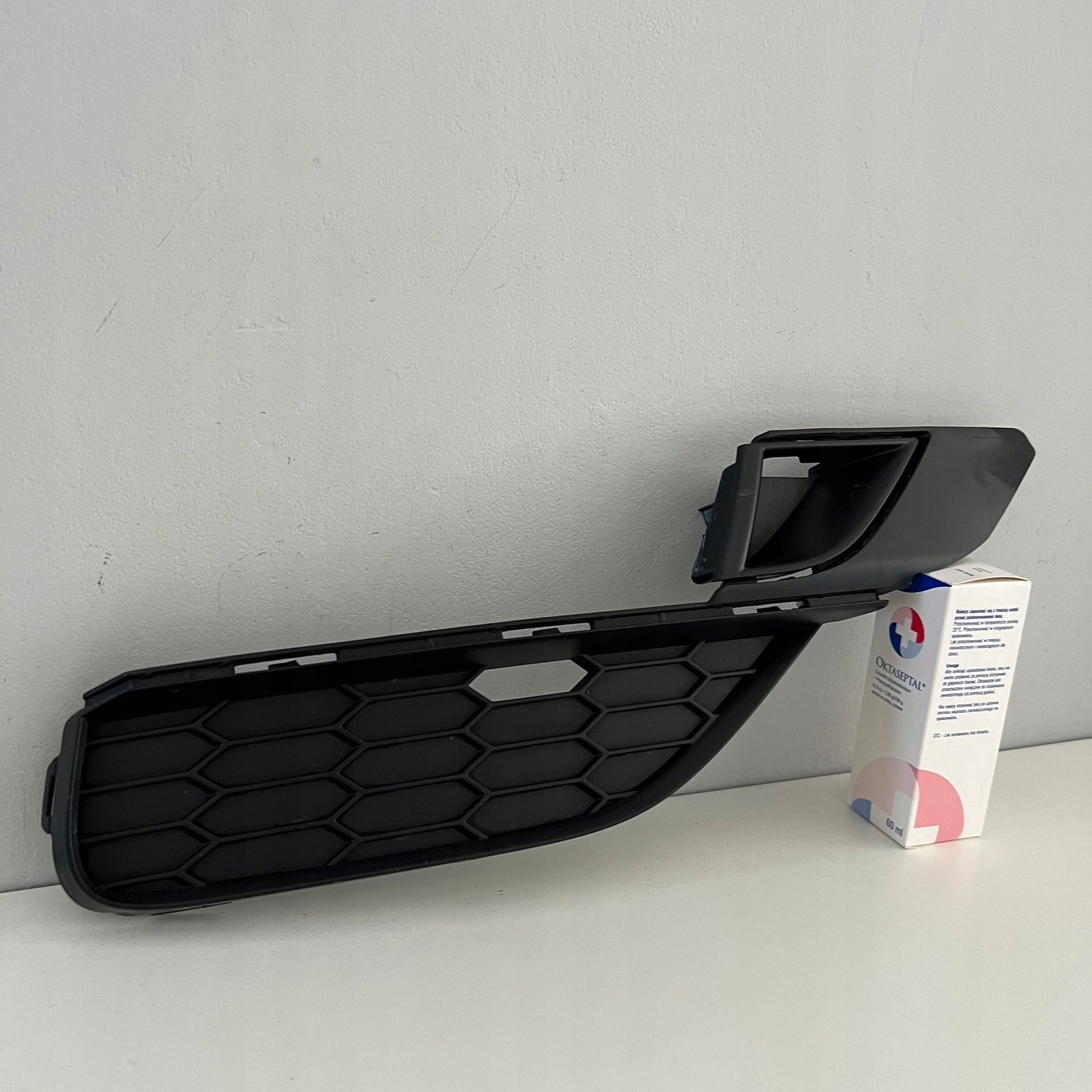 HONDA CR-V 5 IV 2015-2016 grid right W bumper 71103T1VE5