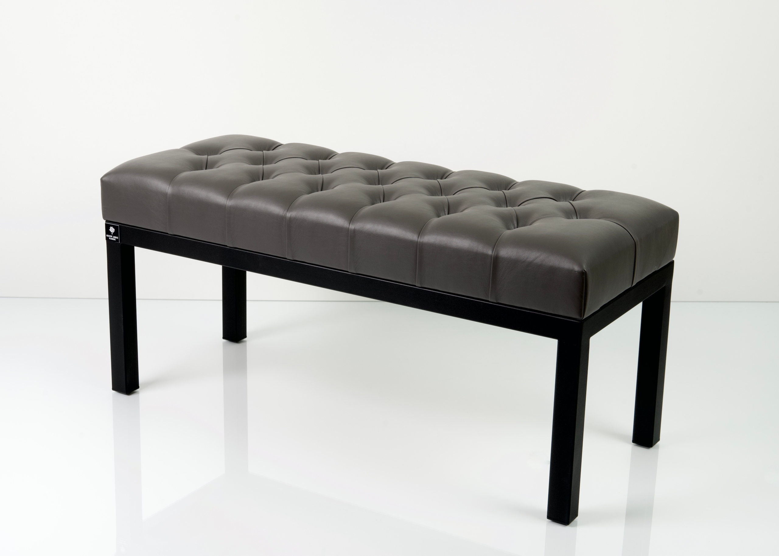 60 Producent Ławka Metalowa Pikowana EMRA LPM-100 Kolor korpusu inny kolor