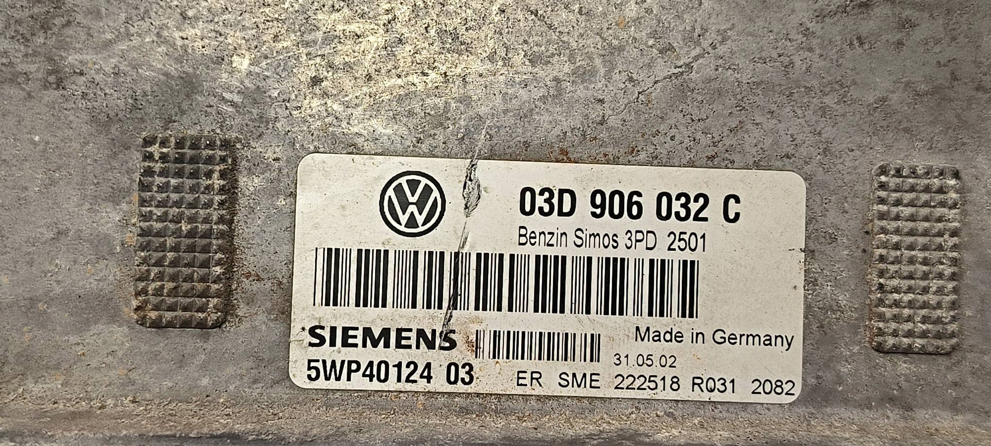 computer Motore ECU 03D906032C 1.2 VOLKSWAGEN POLO 9N