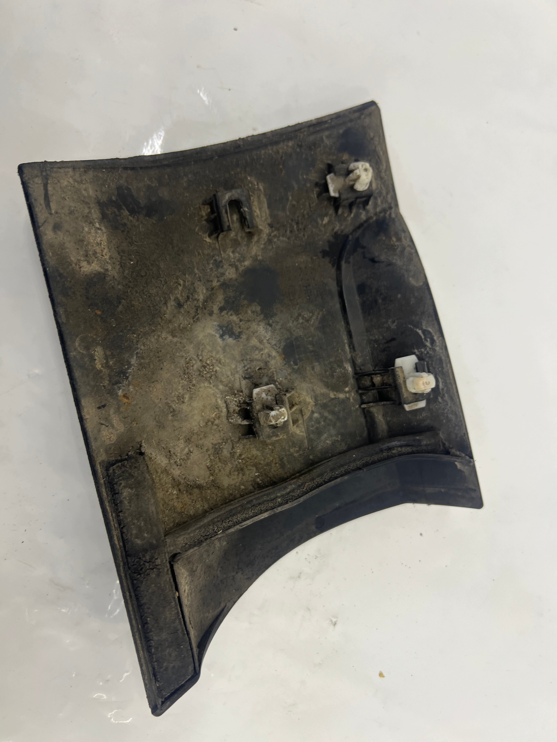 couverture aile droite avant VW TOUAREG 7L6854960A original