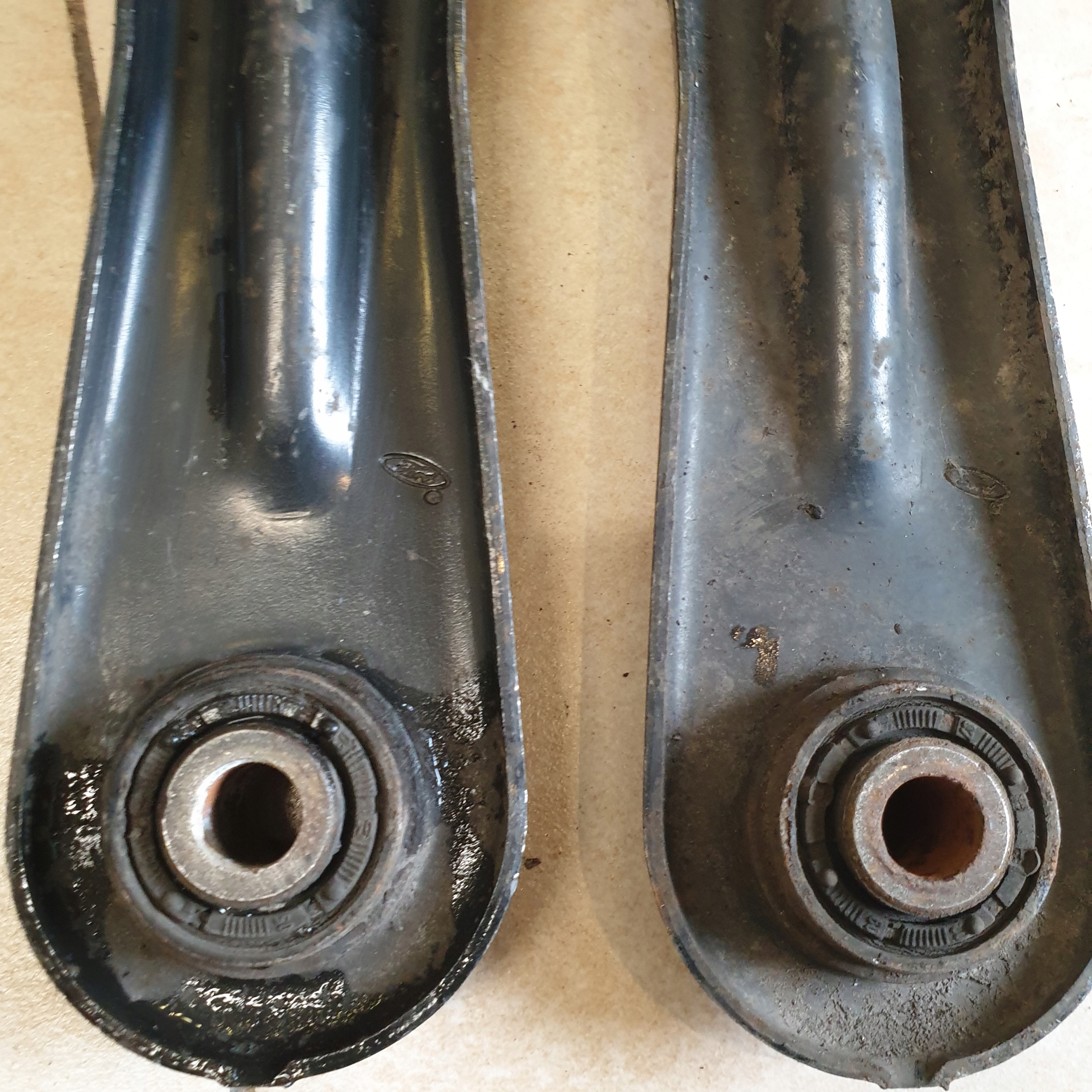 Stütze Halter Querlenker Achsträgers heck FORD MONDEO III MK3 OE