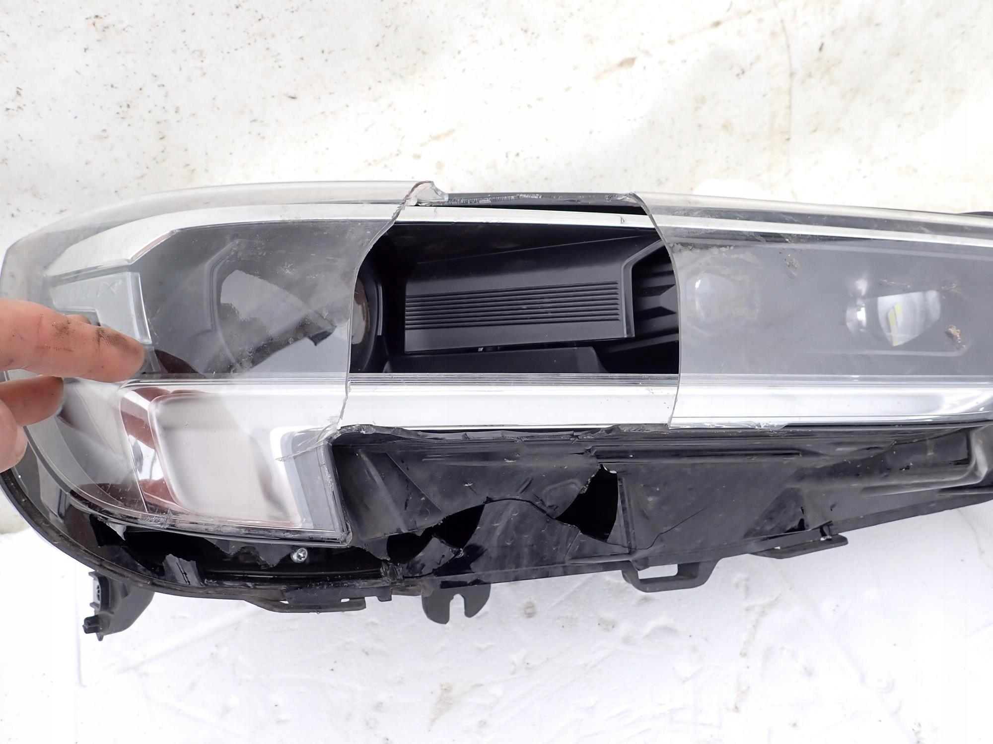OPEL INSIGNIA B FL 20-22 PUSZKA light front right