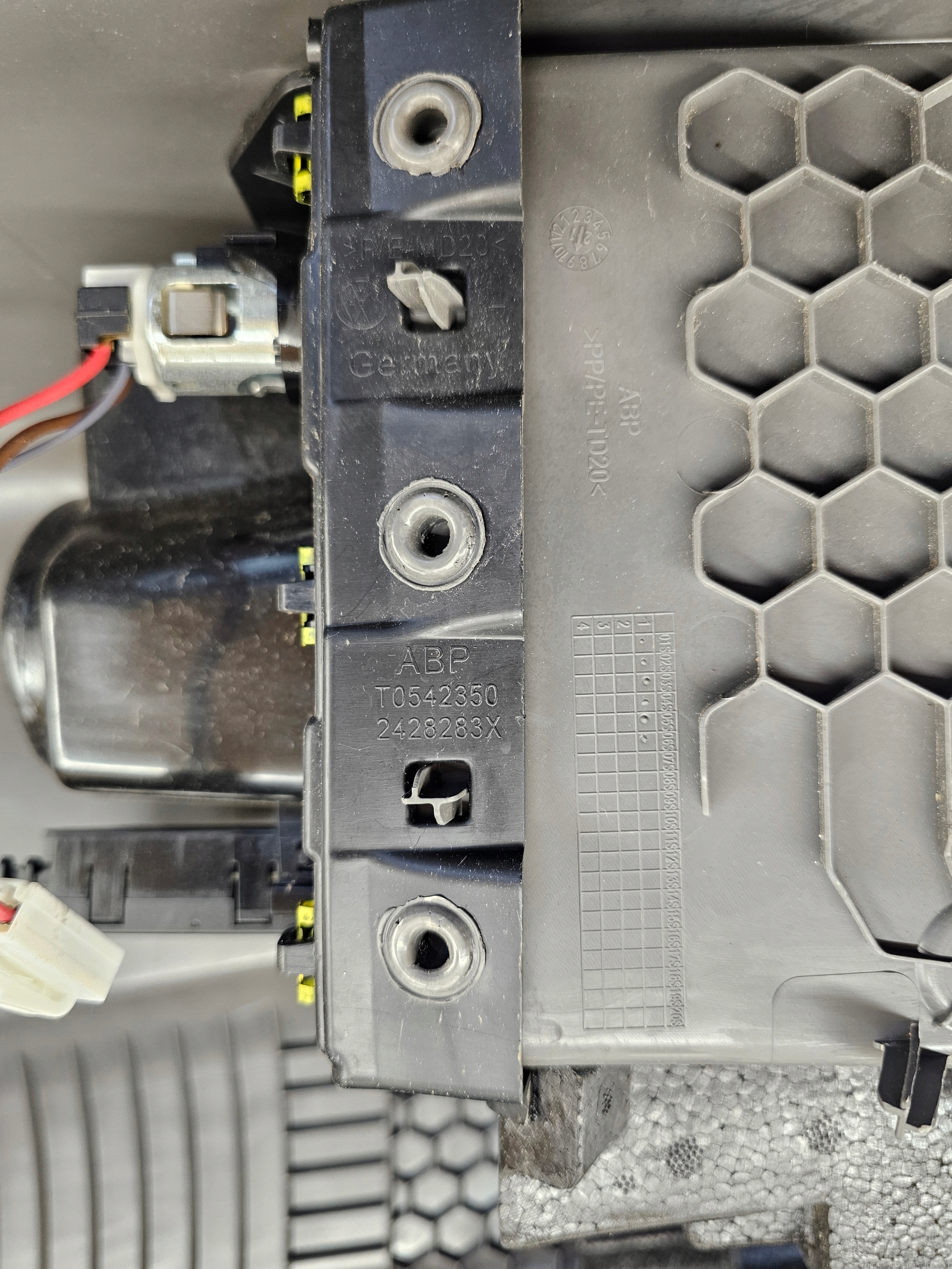 VW T5 T6 Blende Abdeckung mitte tunelu konsole graue 7E1858365