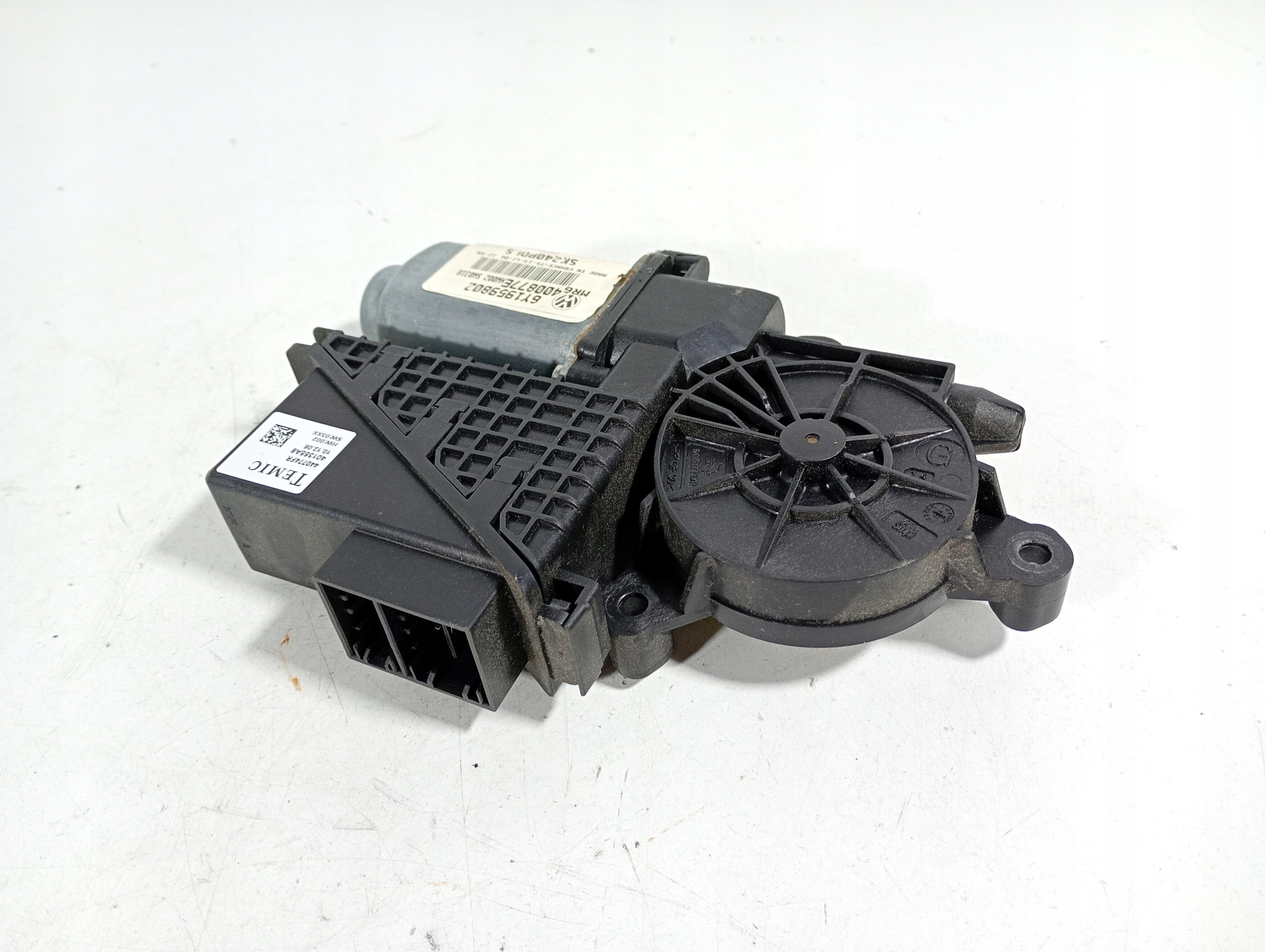 Skoda Fabia 1 and LIFT 99-08 engine mini motor windows right front OE 6Y1959802