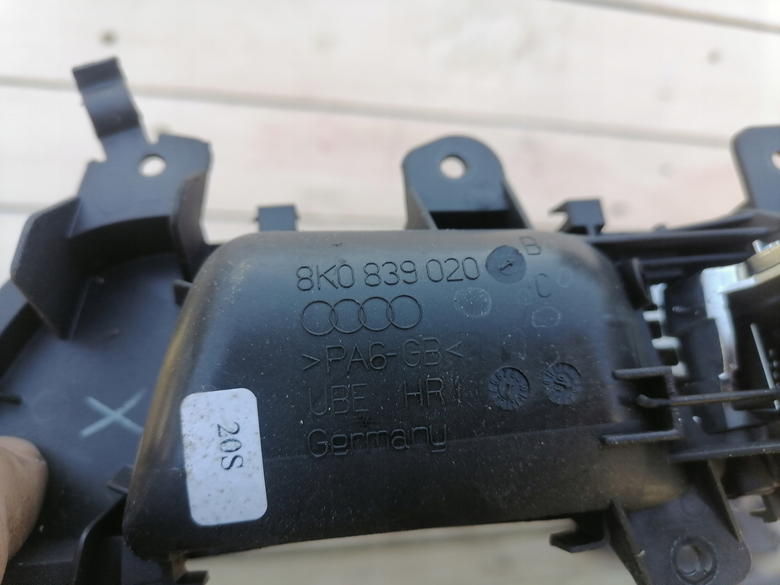 AUDI handle inner right rear part 8K0839020