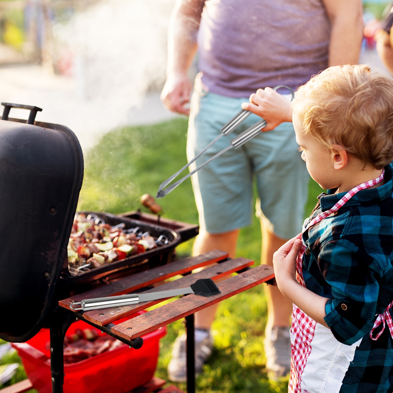 AKCESORIA SZTUĆCE DO GRILLOWANIA W ETUI Z RĄCZKĄ PRZYBORY 5 SZTUK ZE STALI Rodzaj inny