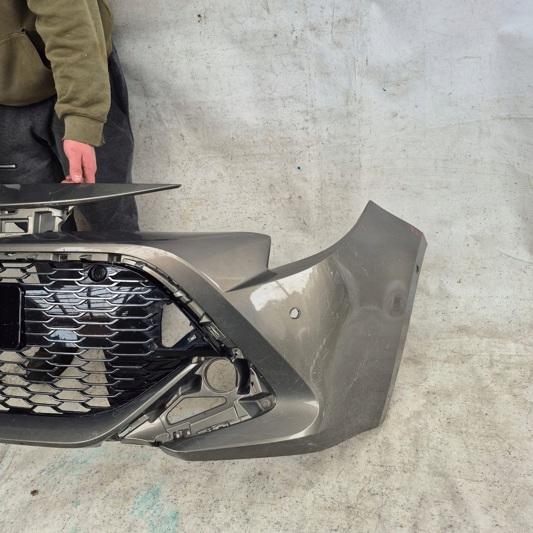 TOYOTA COROLLA E21 GR KOMBI HB 19- bumper front front 52114-YY010
