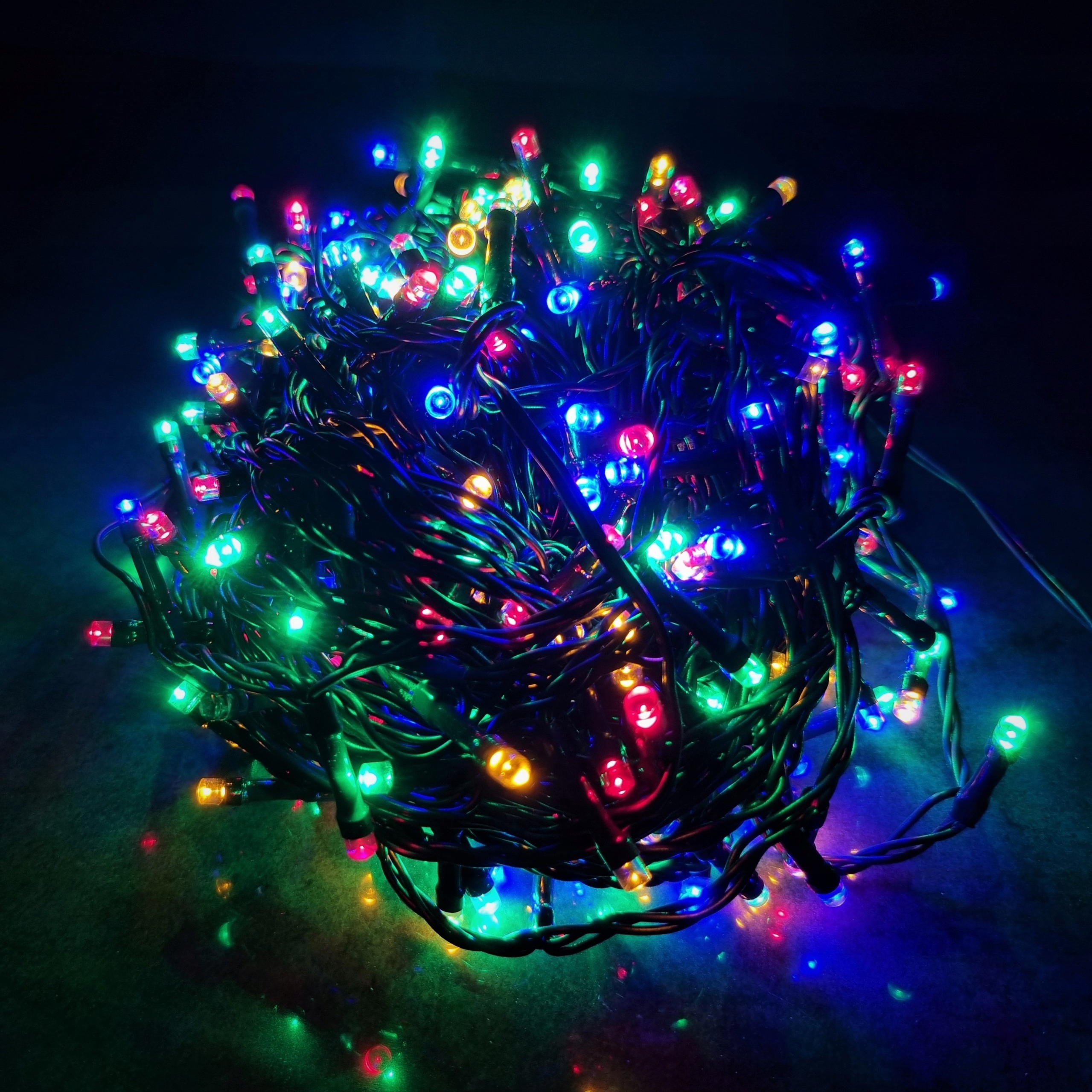 LAMPKI CHOINKOWE 400 LED MULTI ATEST CHOINKA Długość sznura 21.4 m