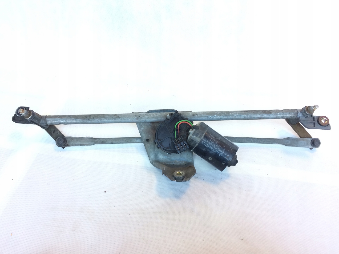 mechanism engine of wipers VW GOLF III front 390241123 BOSCH