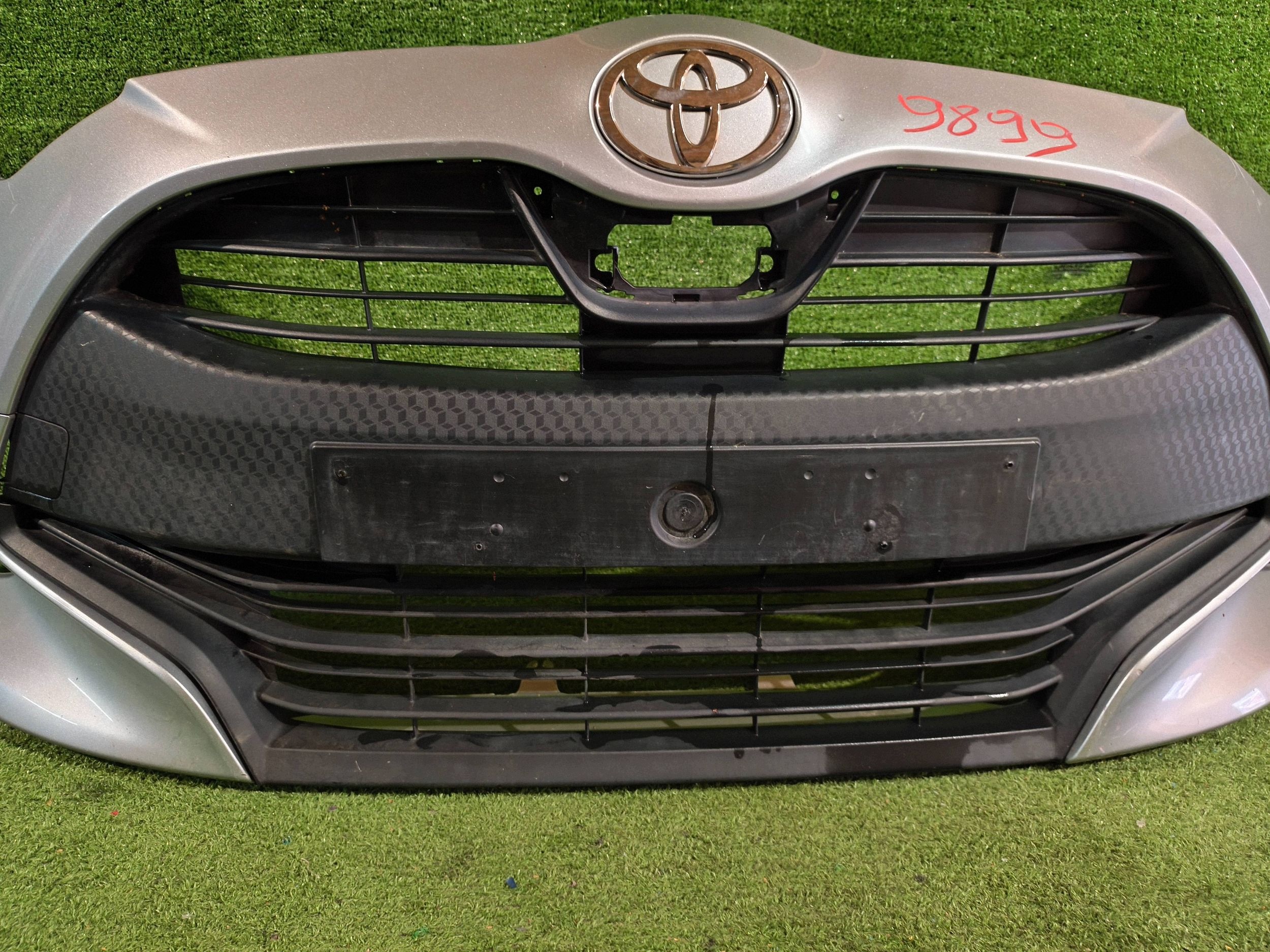 front bumper front TOYOTA YARIS IV 20- NR.9899