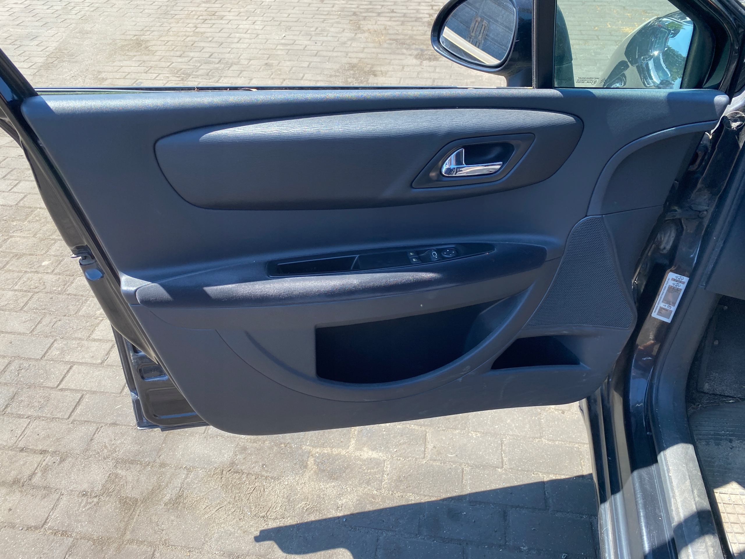 mechanism of the lowering windows left front Citroen C4 04-11
