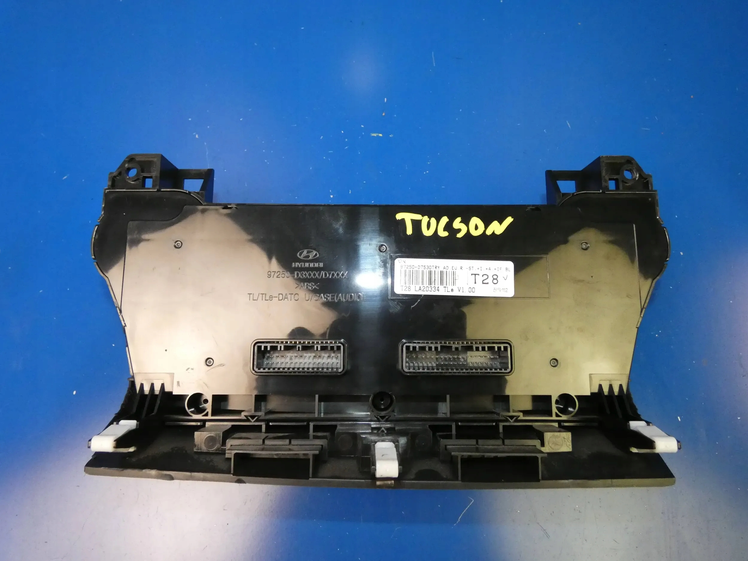 HYUNDAI TUCSON III Unite commande clima Bouches buses