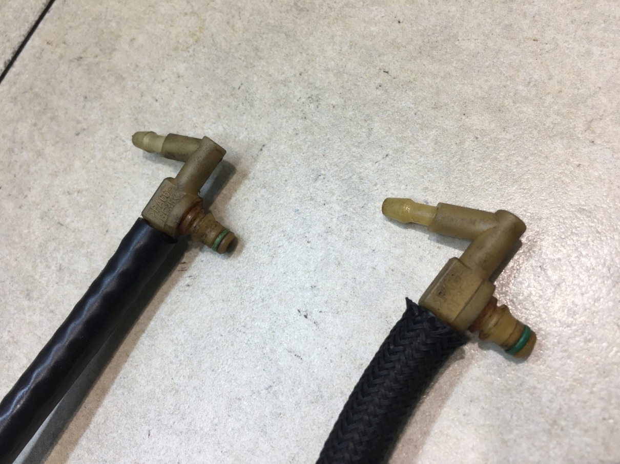 патрубок переливной CITROEN C5 и 2.0