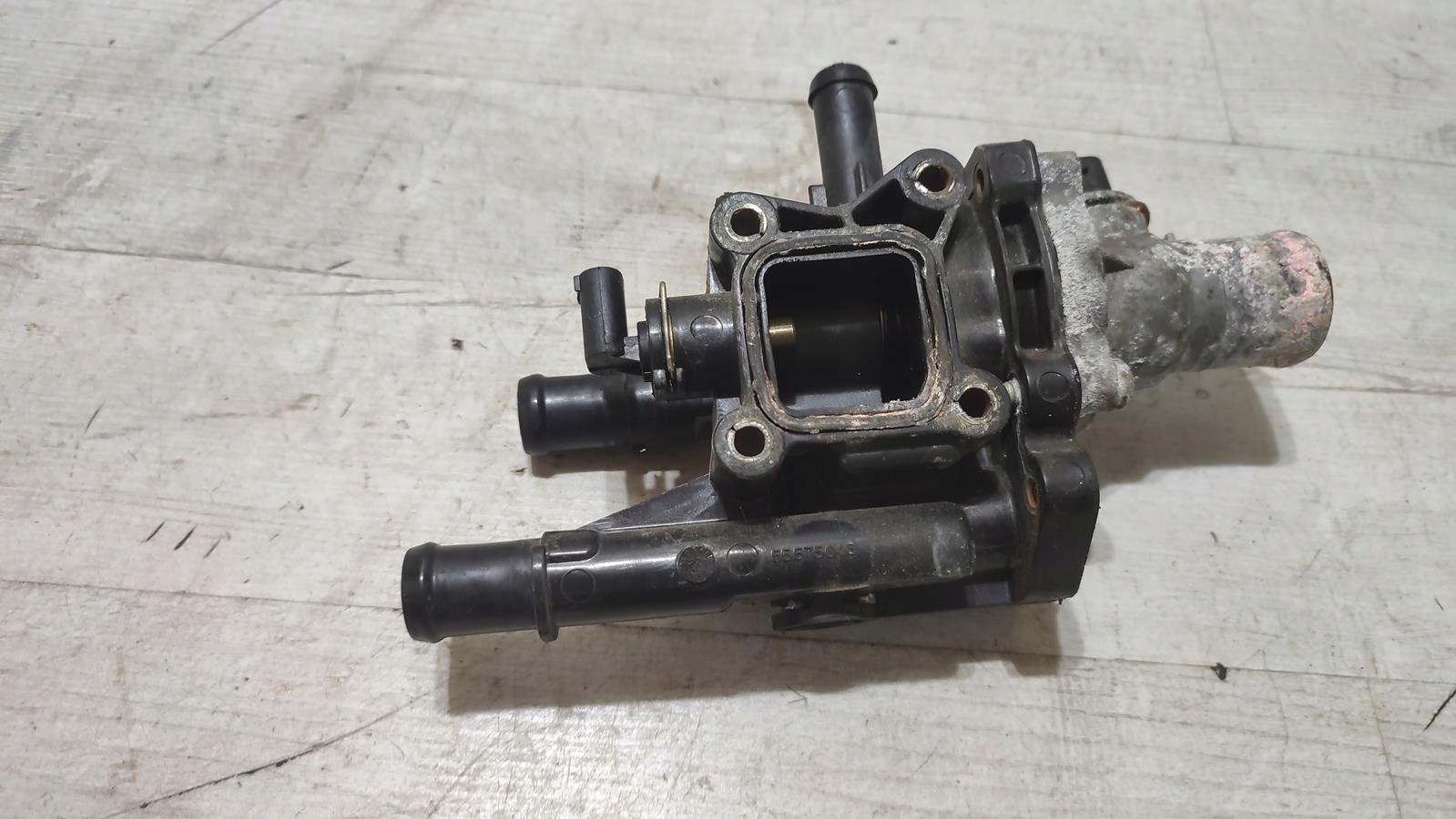 termostat obal 1.8 B Chevrolet Cruze