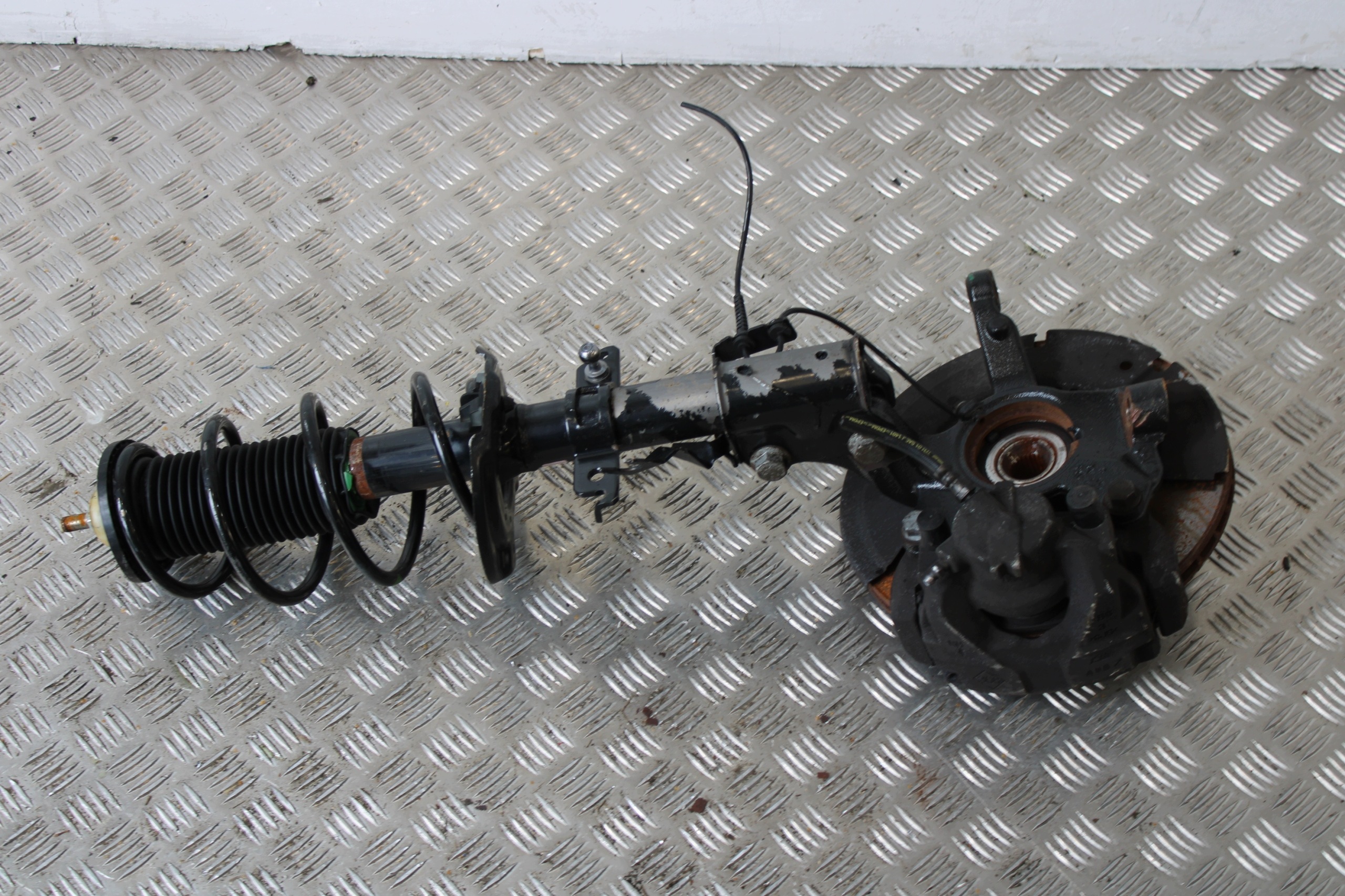 swing shock absorber McPherson right front RENAULT CAPTUR II 2 1,0 TCE