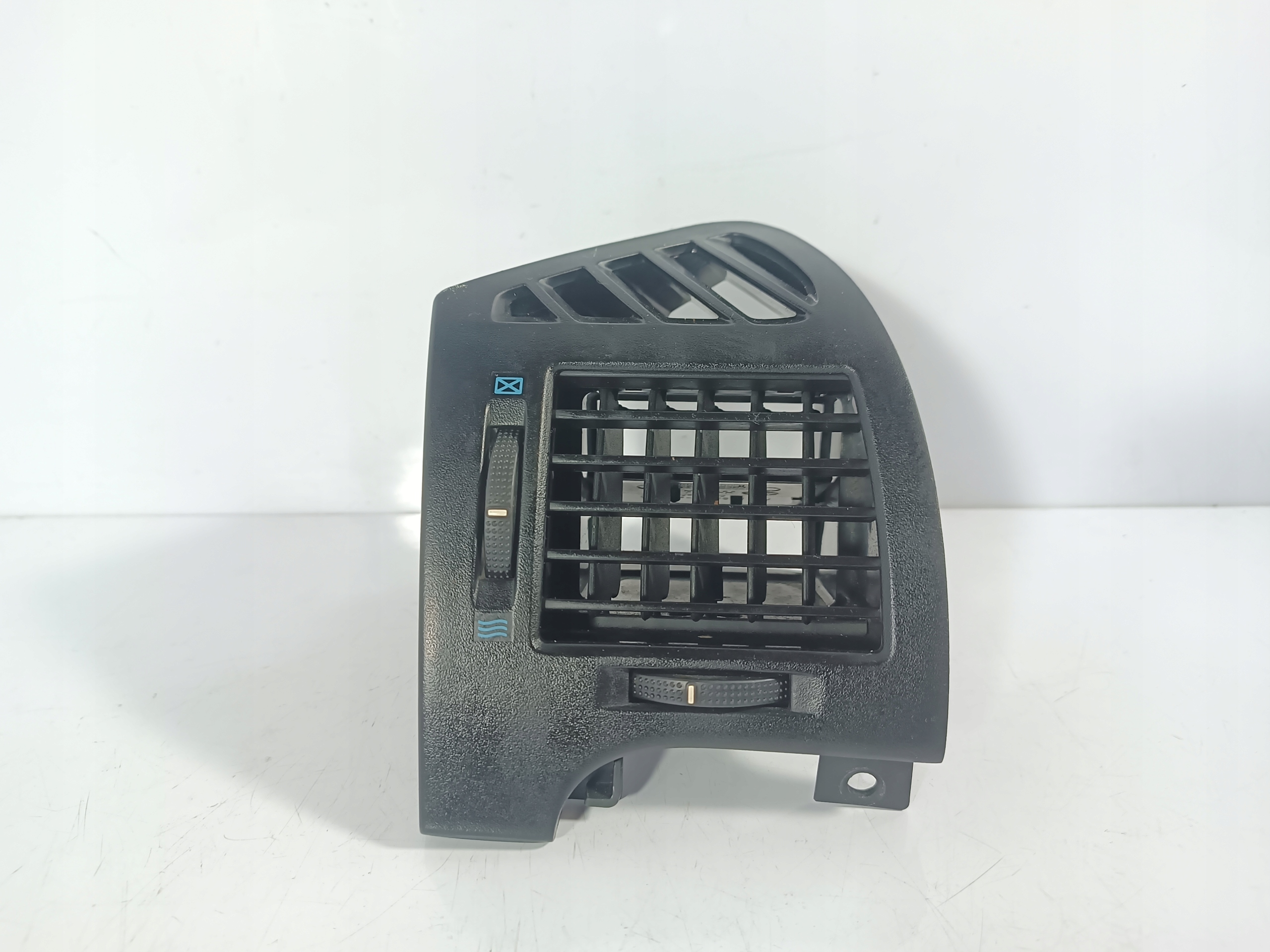 Hyundai Sonata V 5 grid air conditioning devices air left driver´s