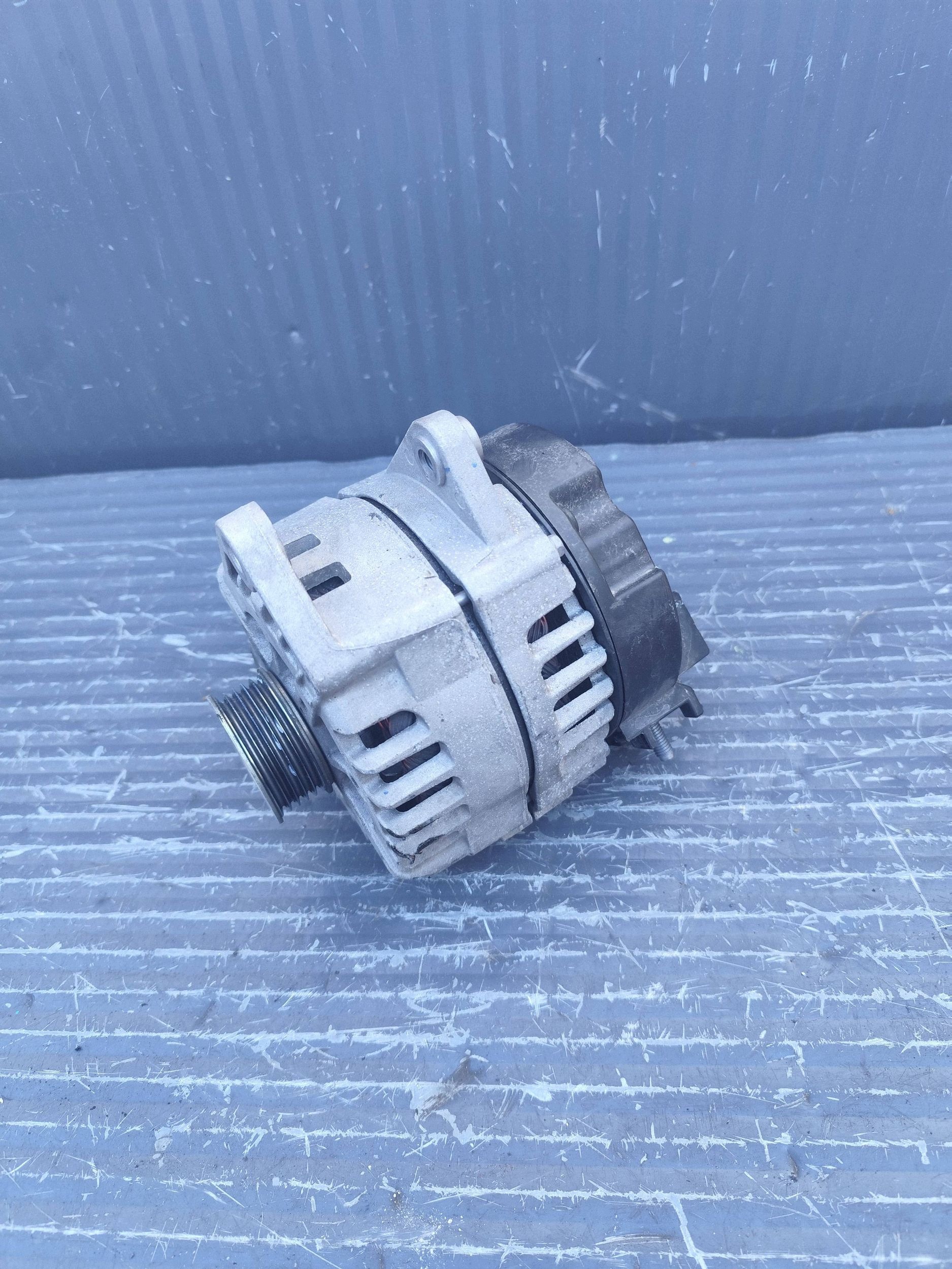 MERCEDES GLA 247 alternator A0009063903
