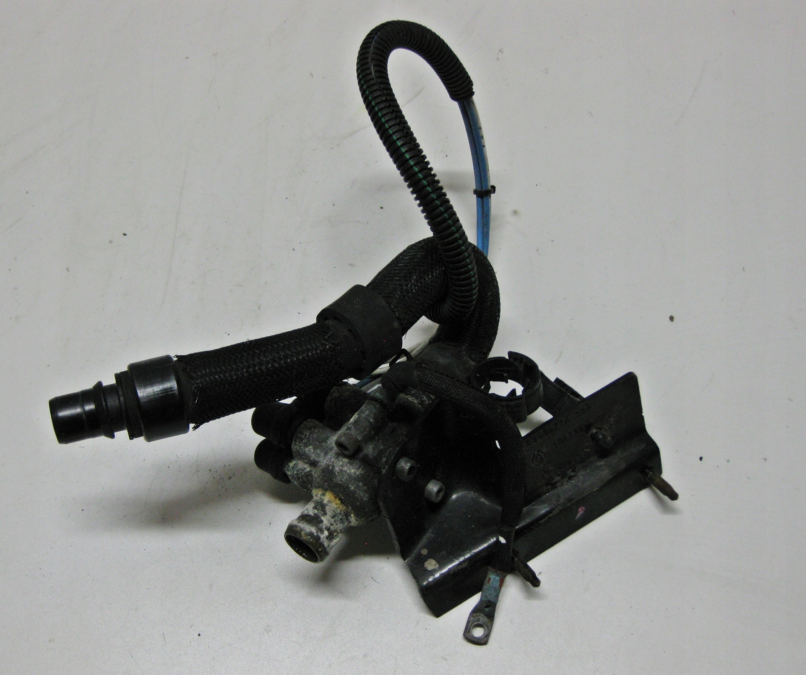RENAULT MASTER III LIFT pumpa držač pumpa grijač vode