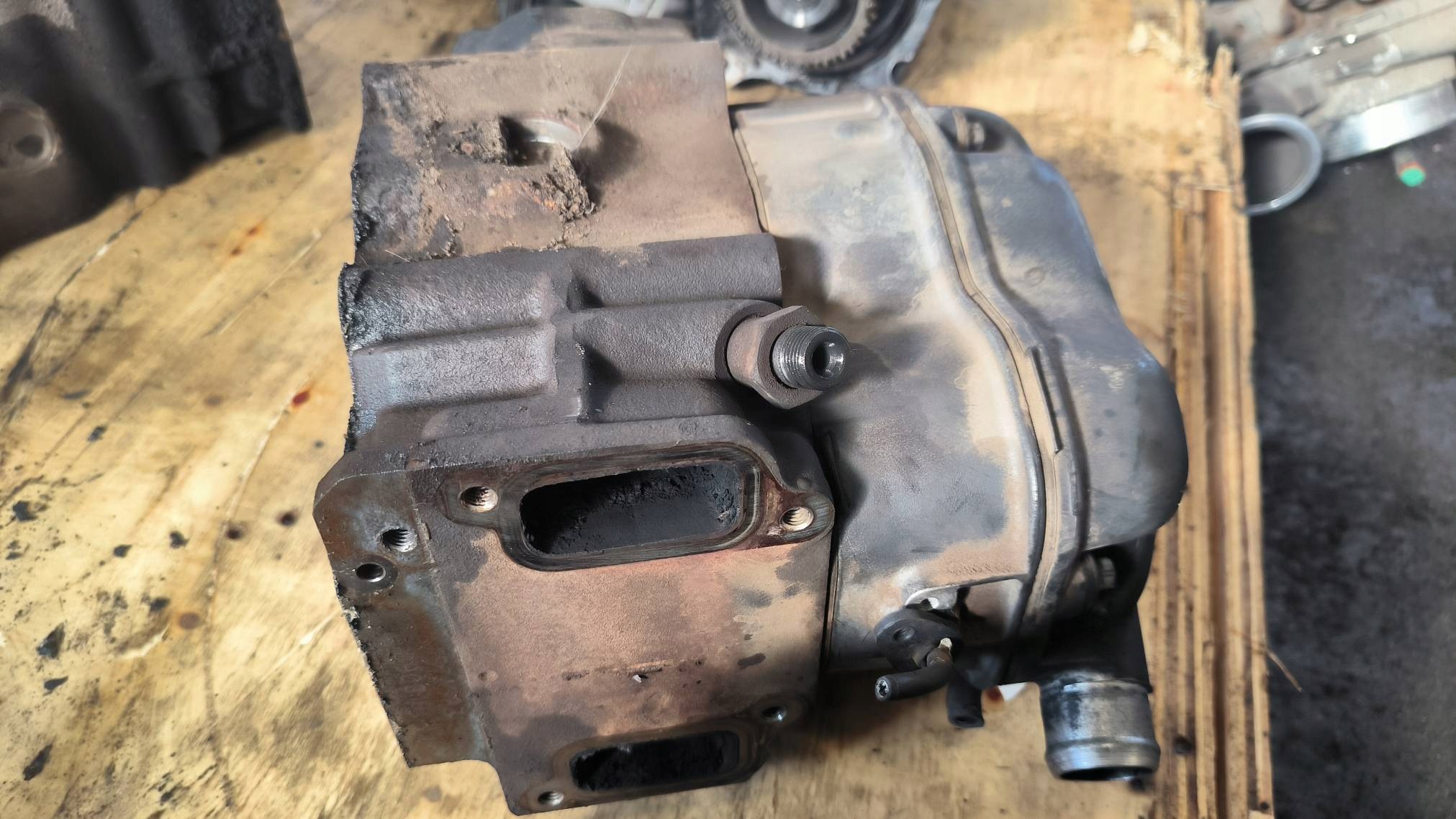 TESTATA EURO 5 SCANIA P280