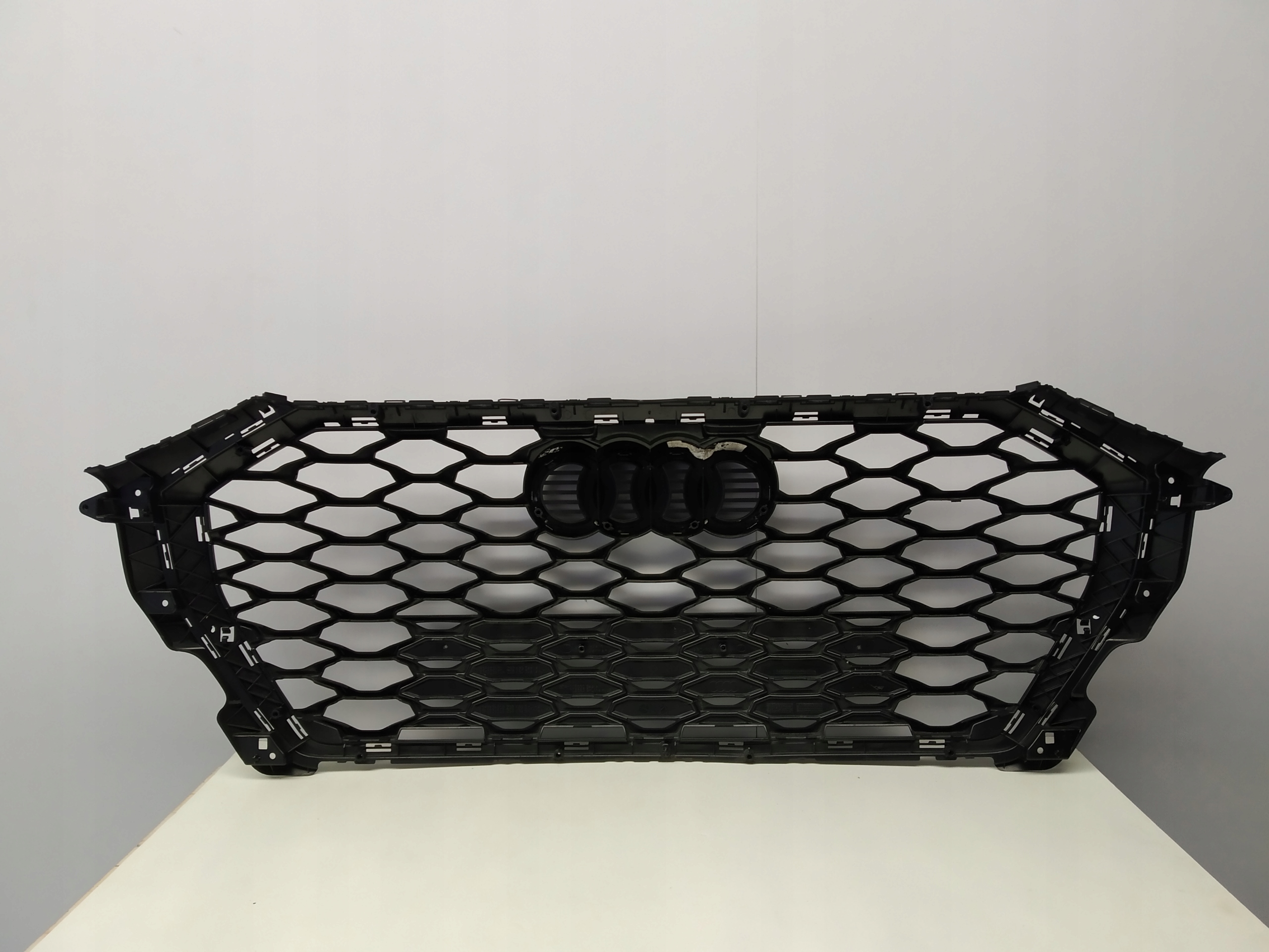 2018r + Audi Q3 II S Line Sportback front PREKLADgrill w bumper front original