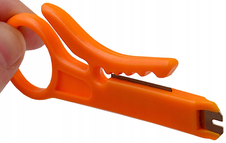 ŚCIĄGACZ IZOLACJI STRIPPER NÓŻ DO SKRĘTKI UTP / STP + WCISKACZ LSA EAN (GTIN) 5907580110530