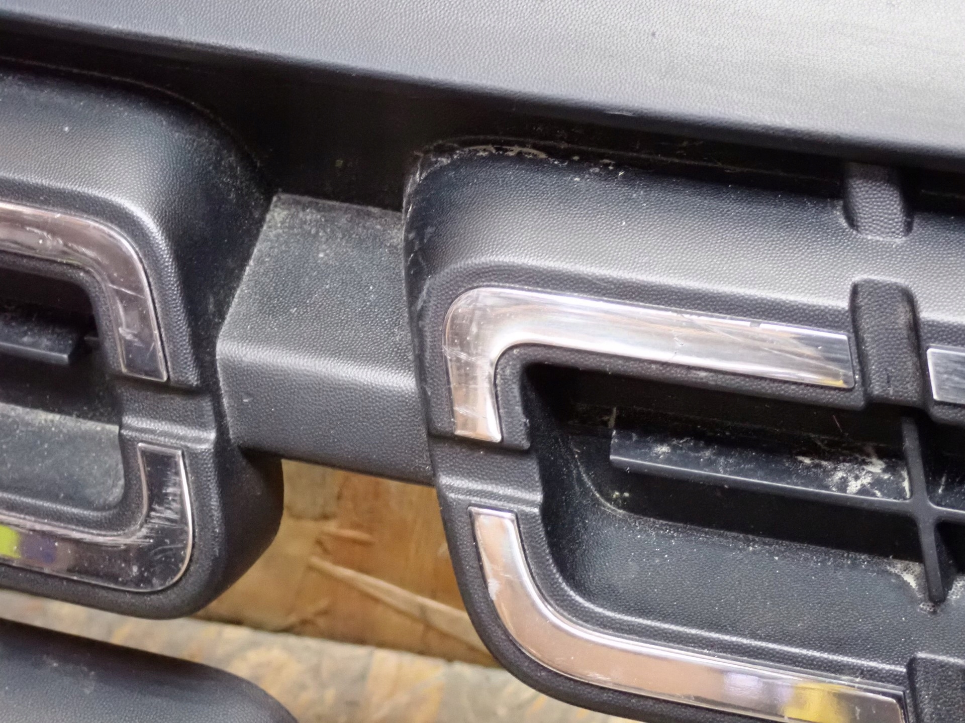 Grill DACIA DUSTER 2 II HM 2017-2021R 622109628R