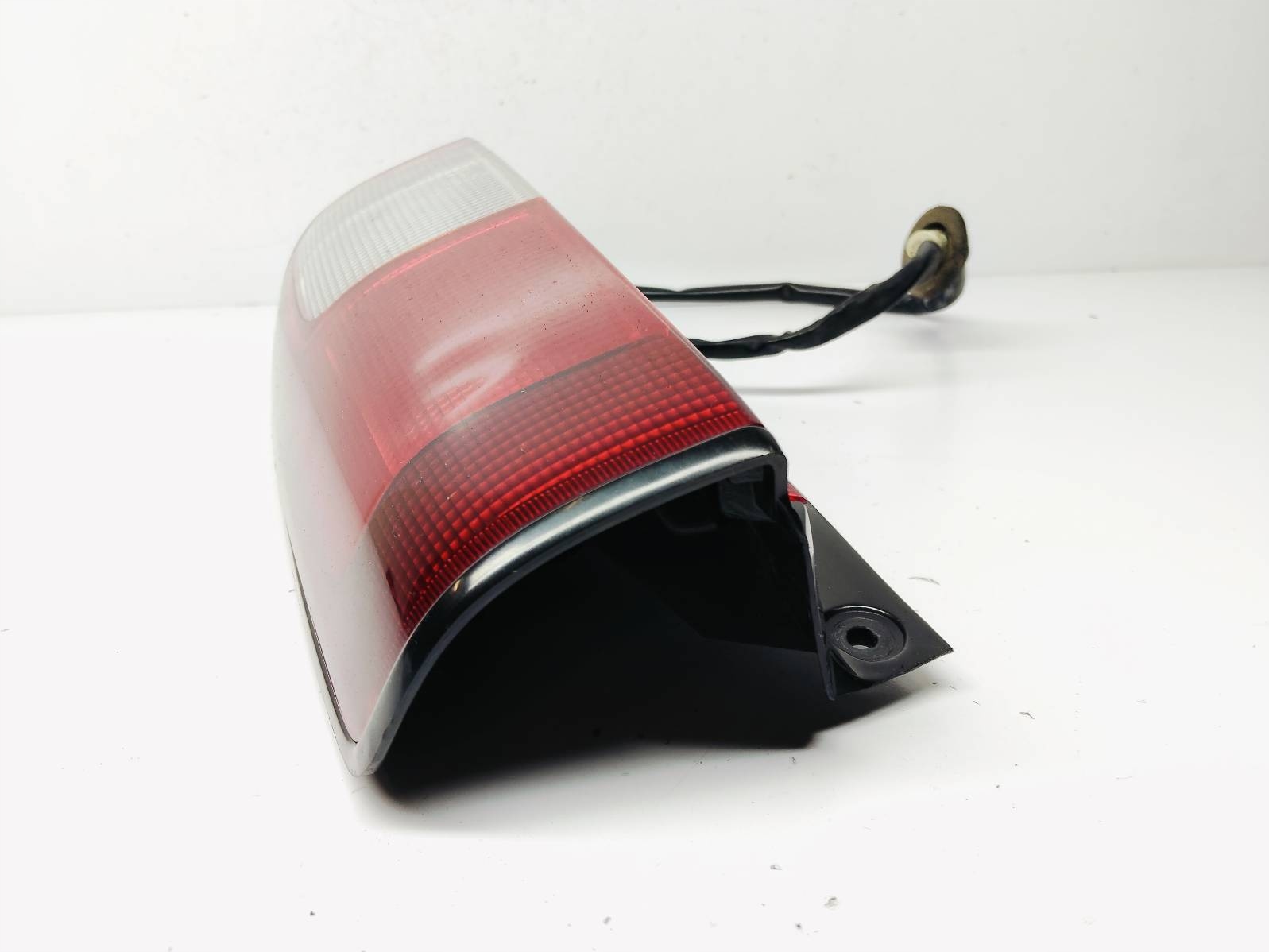 light right rear part SUZUKI IGNIS 1.3 16V 35655-74G0