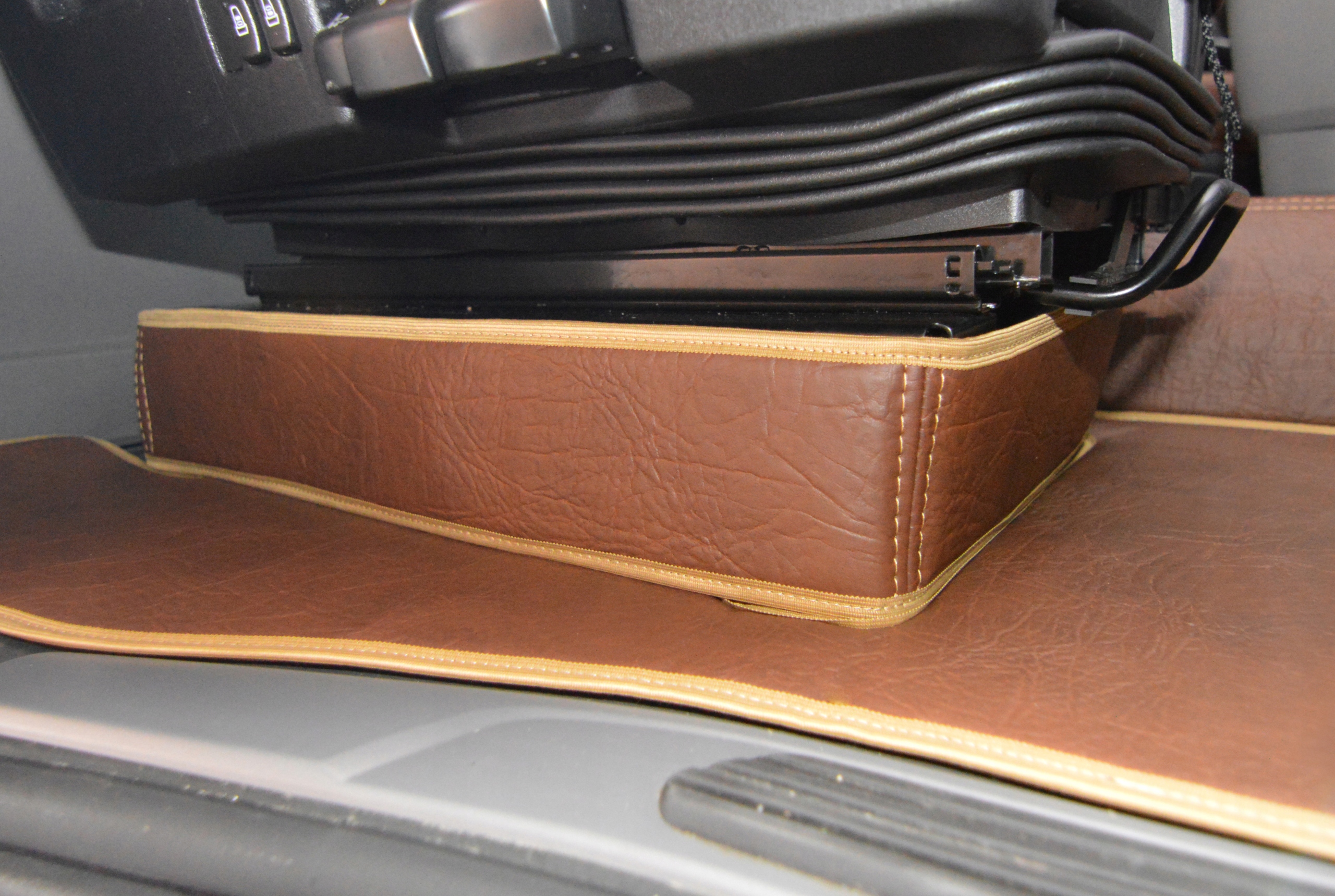 Podstavce Prestige Line pro Scania S od roku 2017. Tir