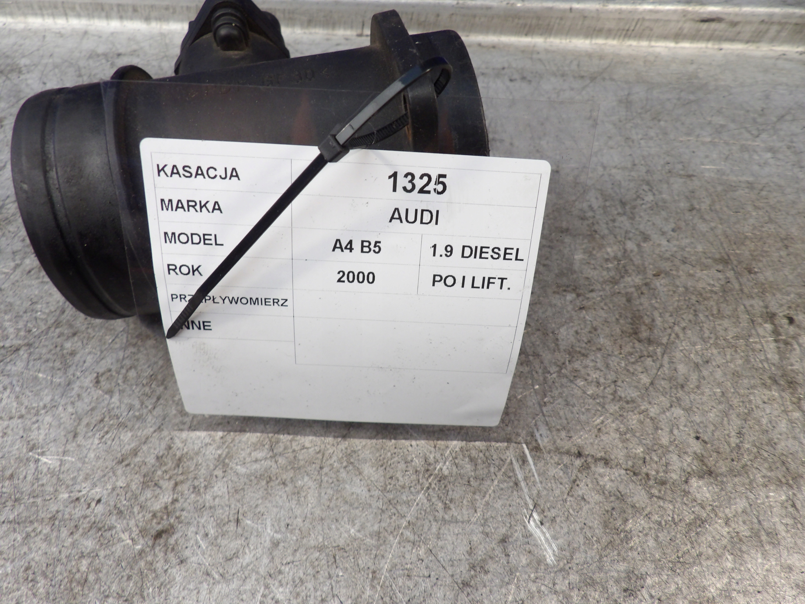 Audi A4 B5 flow meter 0281002216 028906461