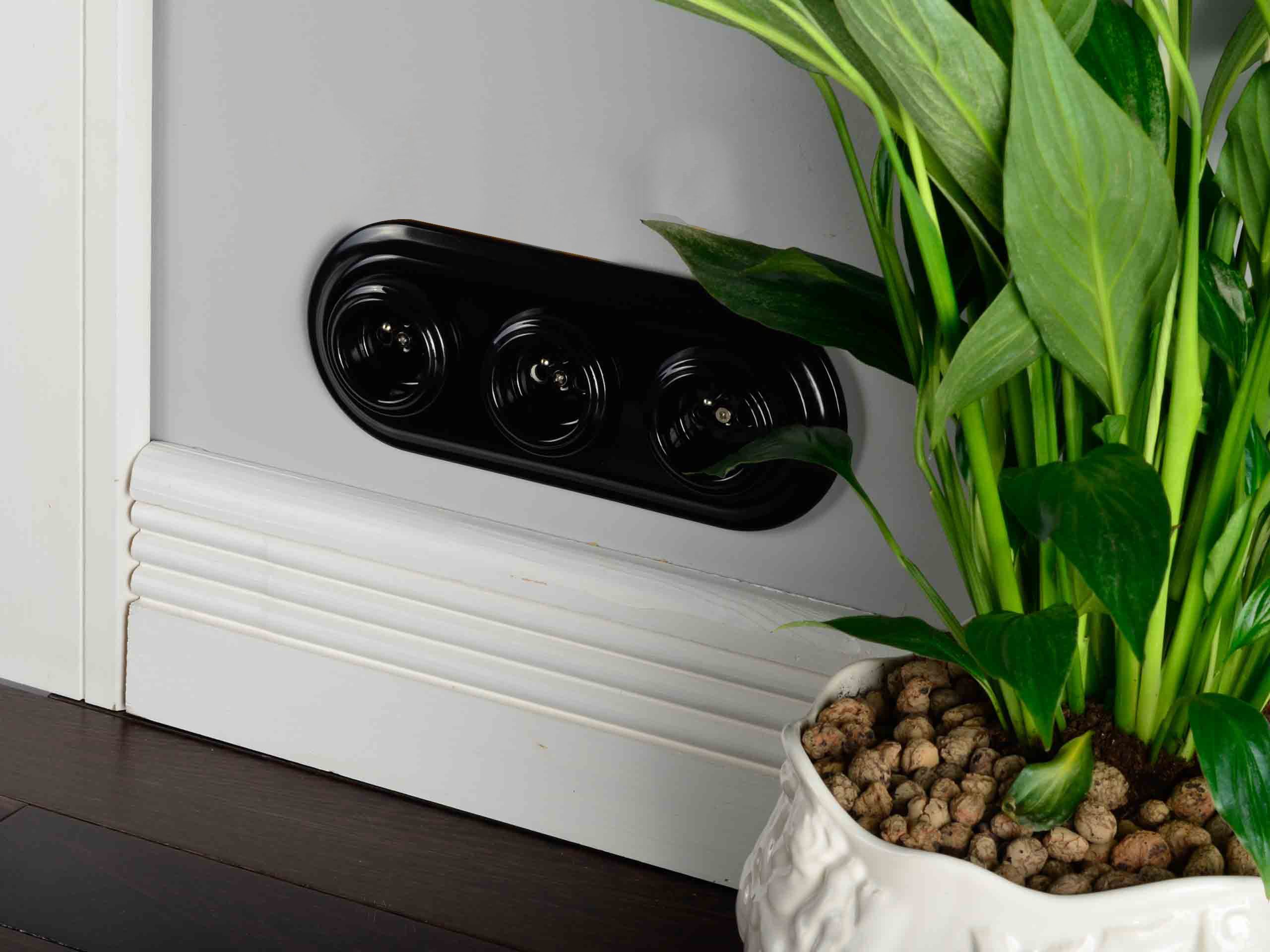 KERAMICKÁ PODOMIETKOVÁ RTV ZÁSUVKA ČIERNA BEZ RÁMČEKA Typ výstupu zásuvka