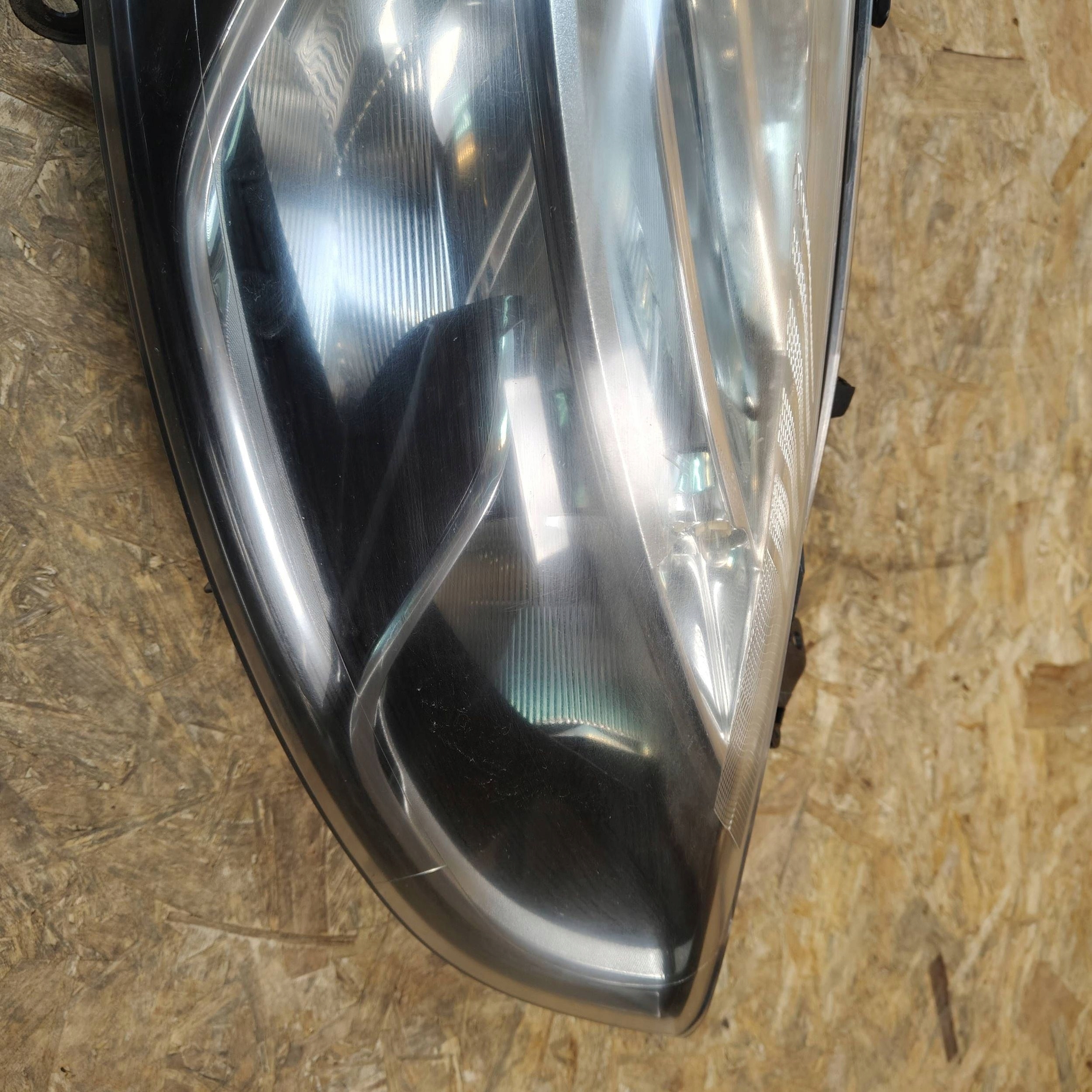 Reflektor front side right Renault Clio IV 260102796R