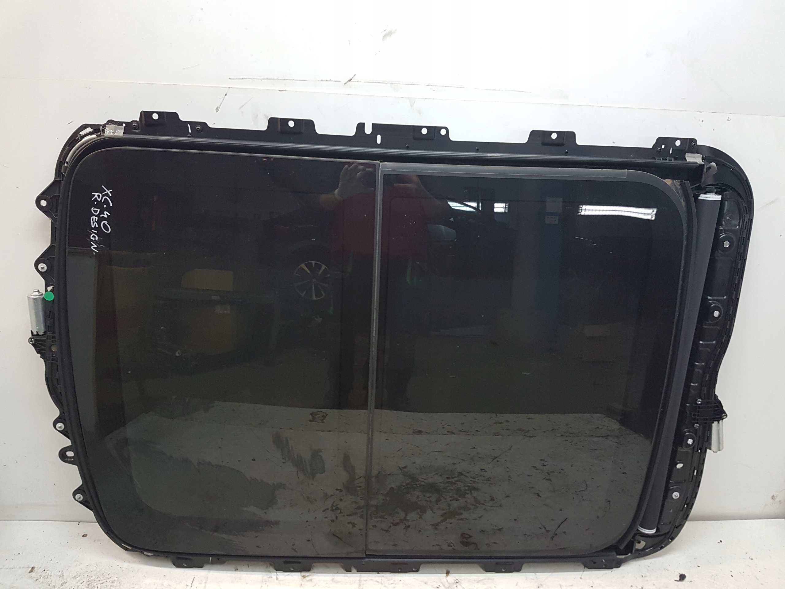 VOLVO XC40 Люк Панорама AS3 2021R 32131339