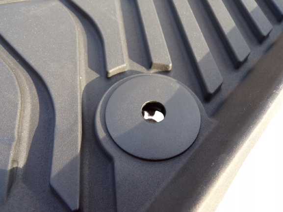 AUDI A3 8V BEZZAPACHOWE DYWANIKI GUMOWE PRZÓD ASO Kolor czarny