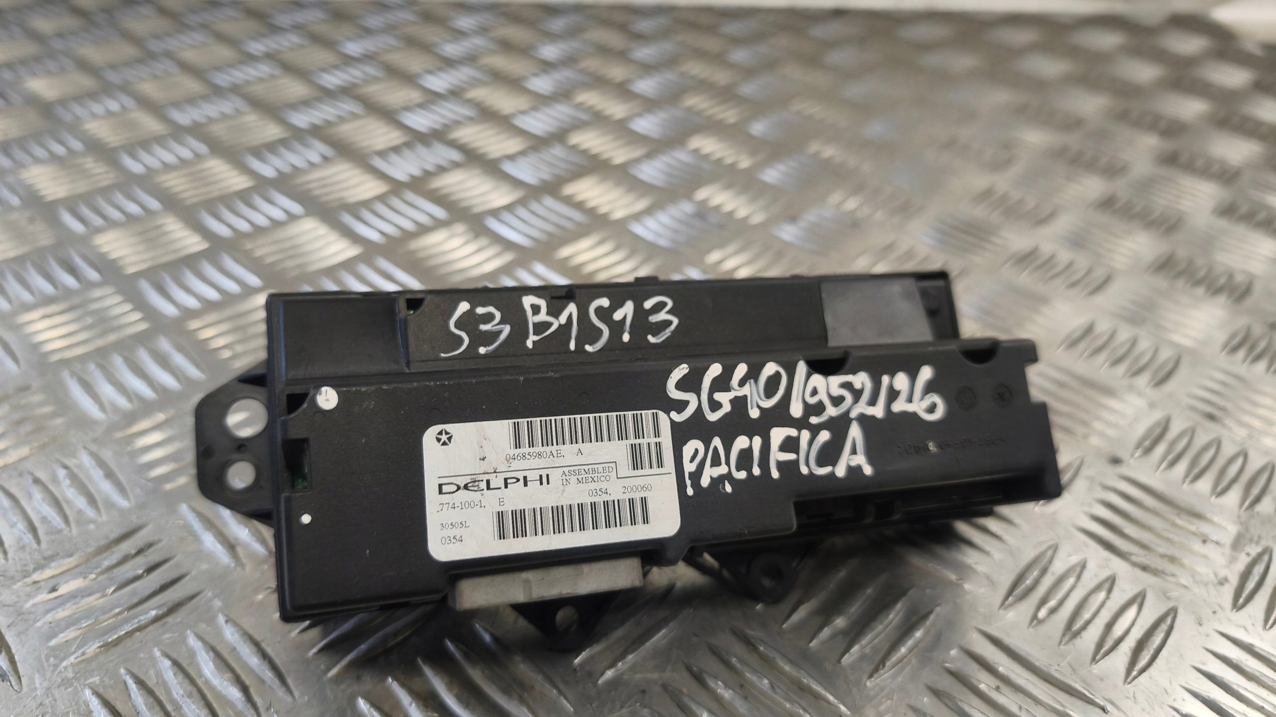 window control switch CHRYSLER PACIFICA 2004r 04685980AE