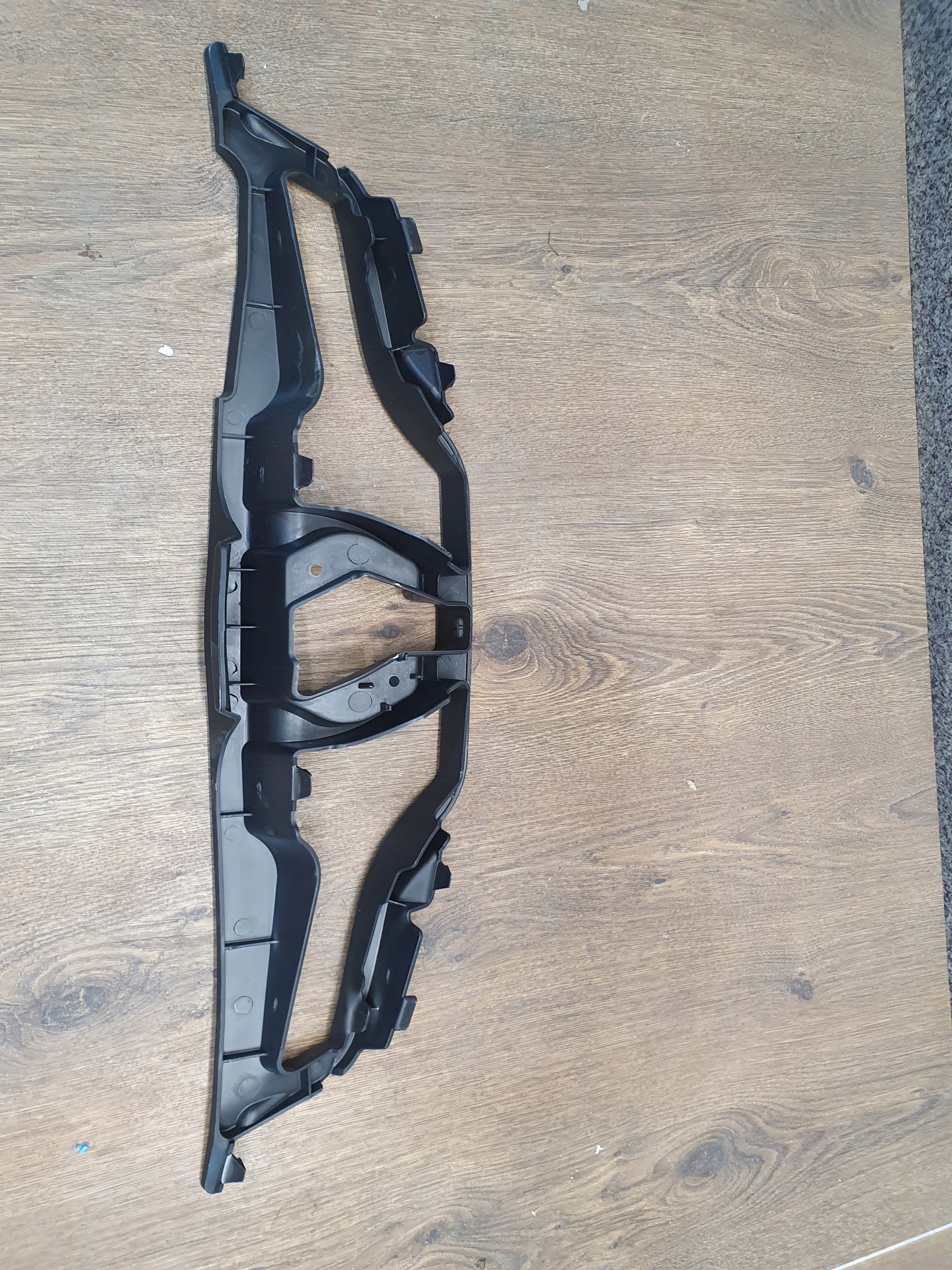 Renault Clio 4 IV Support grilla Traverse
