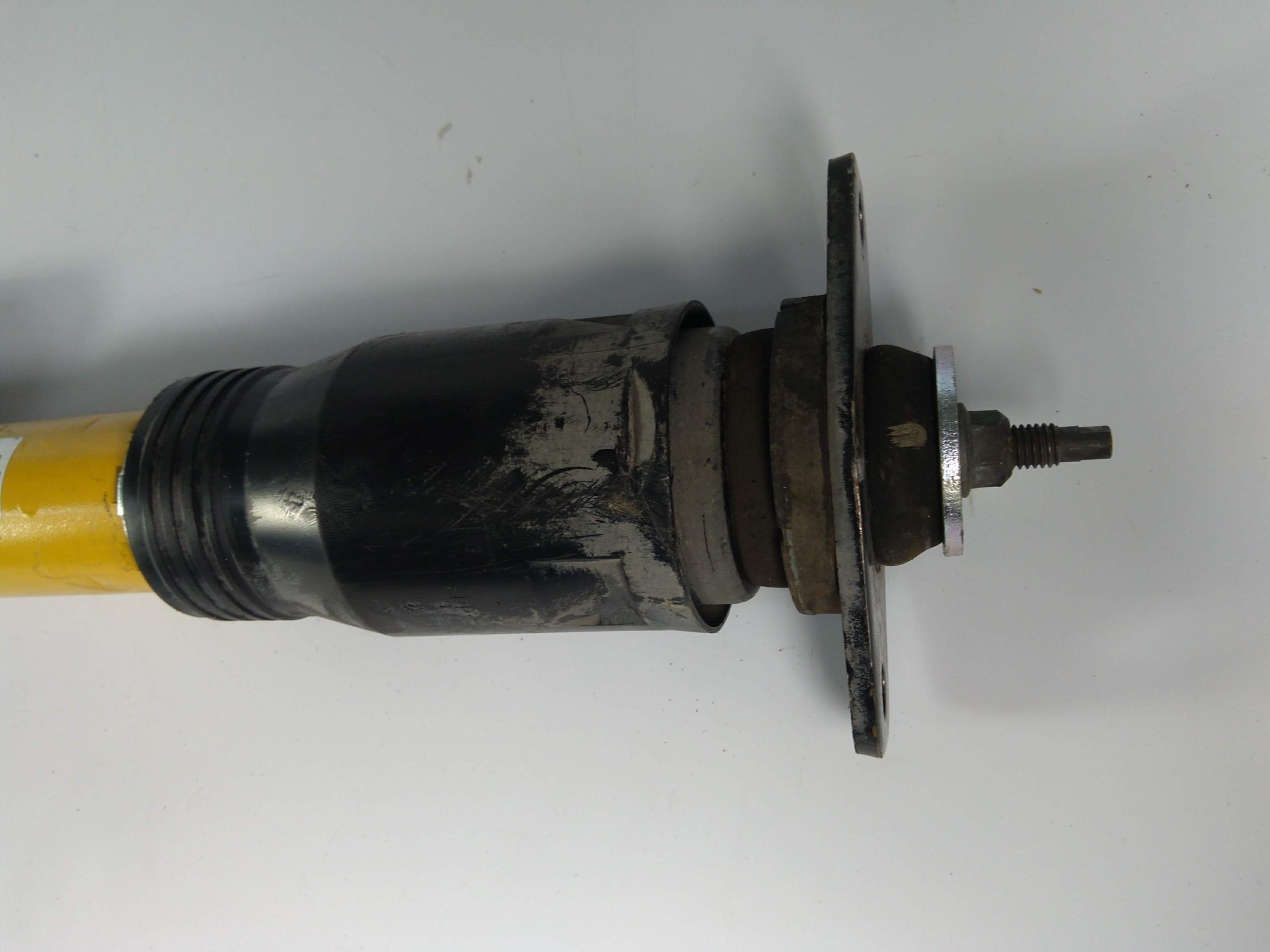 Dodge Challenger 2015-22 shock absorber aktywny rear part left