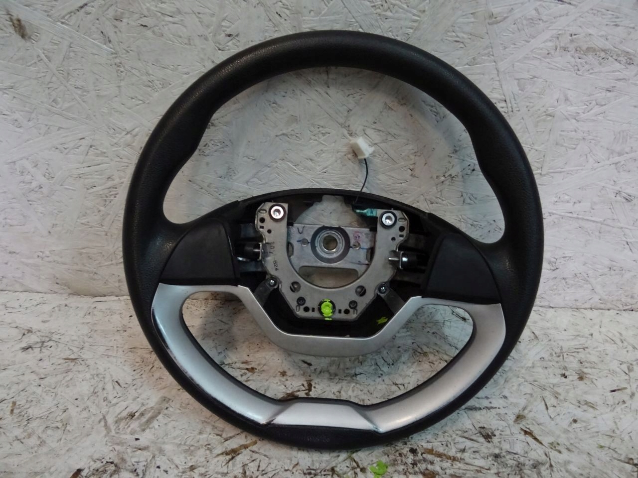 KIA PICANTO II lenkrad 56113-3Y100