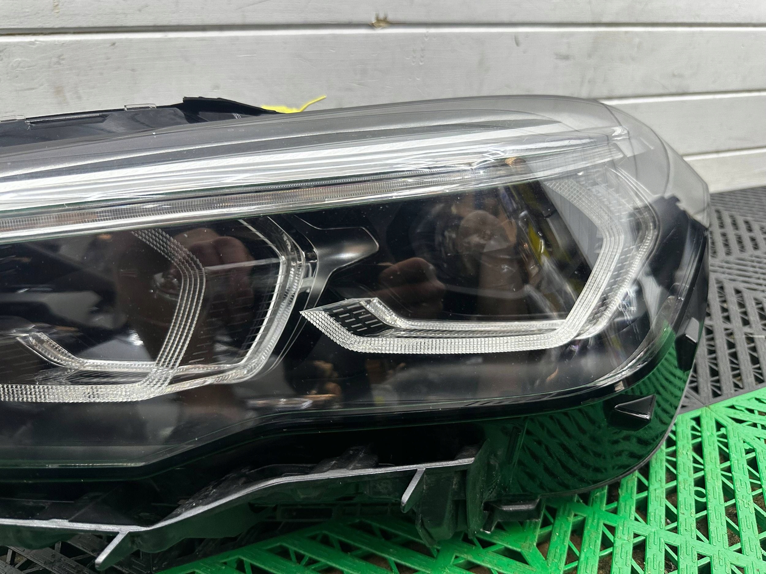 light front side left BMW 2 F44 ADAPTIVE LED 9478455