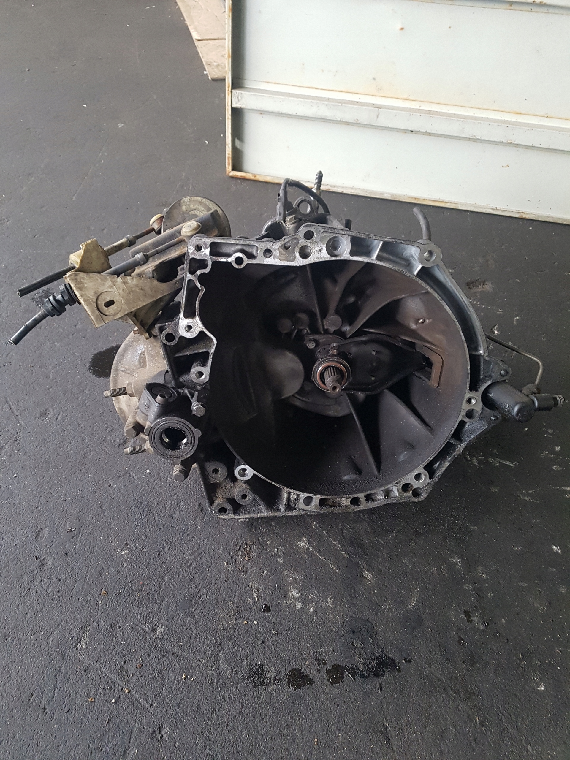 Getriebe MANUALNA PEUGEOT 307 20DP11
