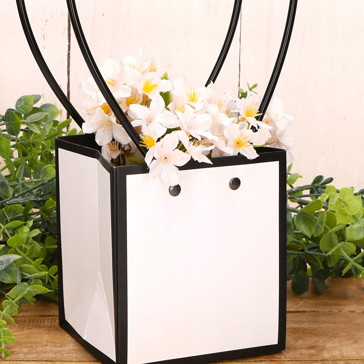 Torebka flowerbox biała papierowa Marka bez marki